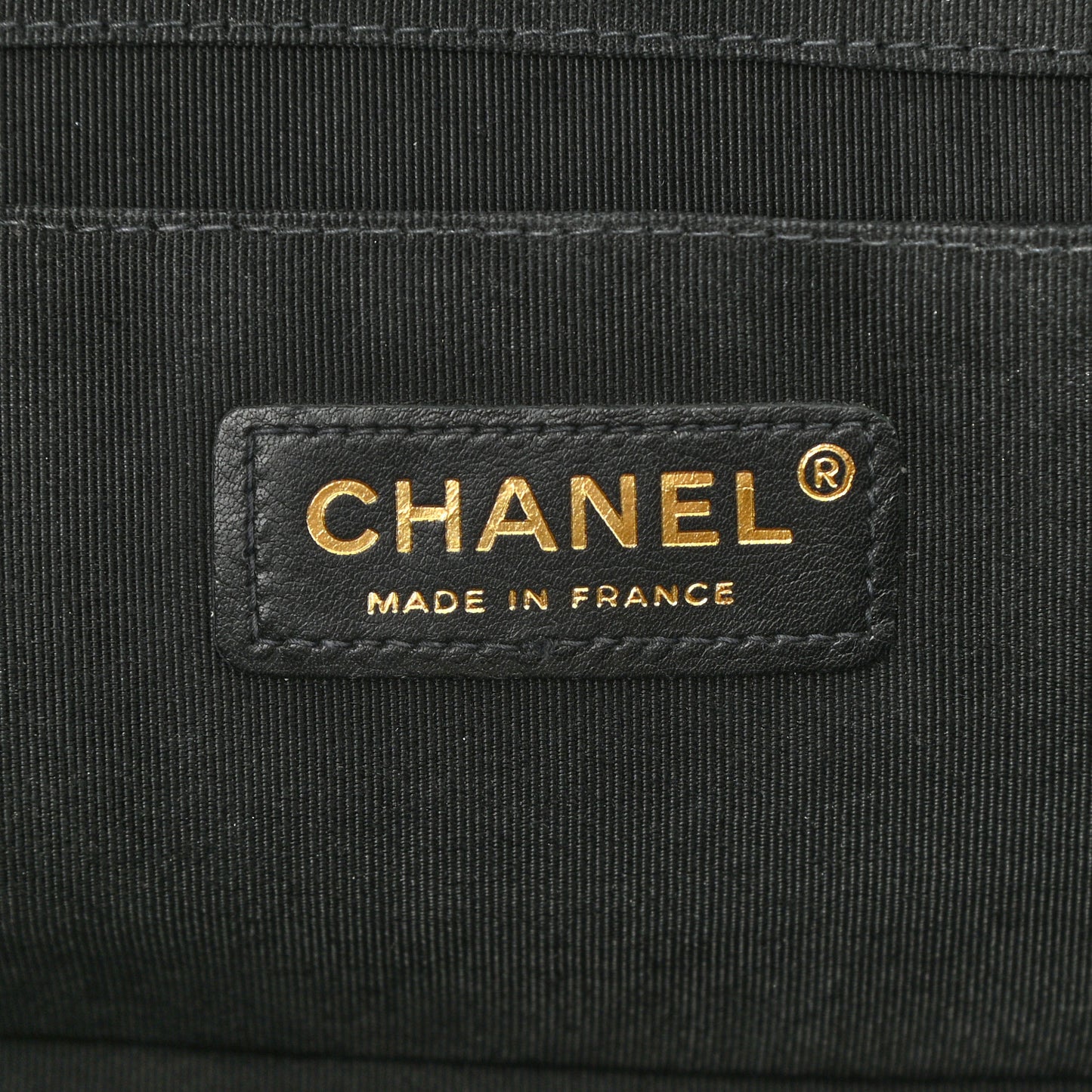 Glazed Calfskin Scallop Quilted Single Flap Black