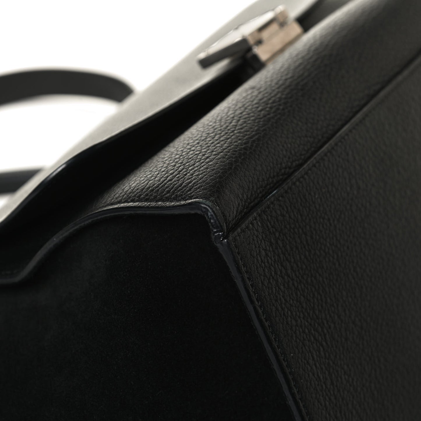 Drummed Calfskin Suede Medium Trapeze Black