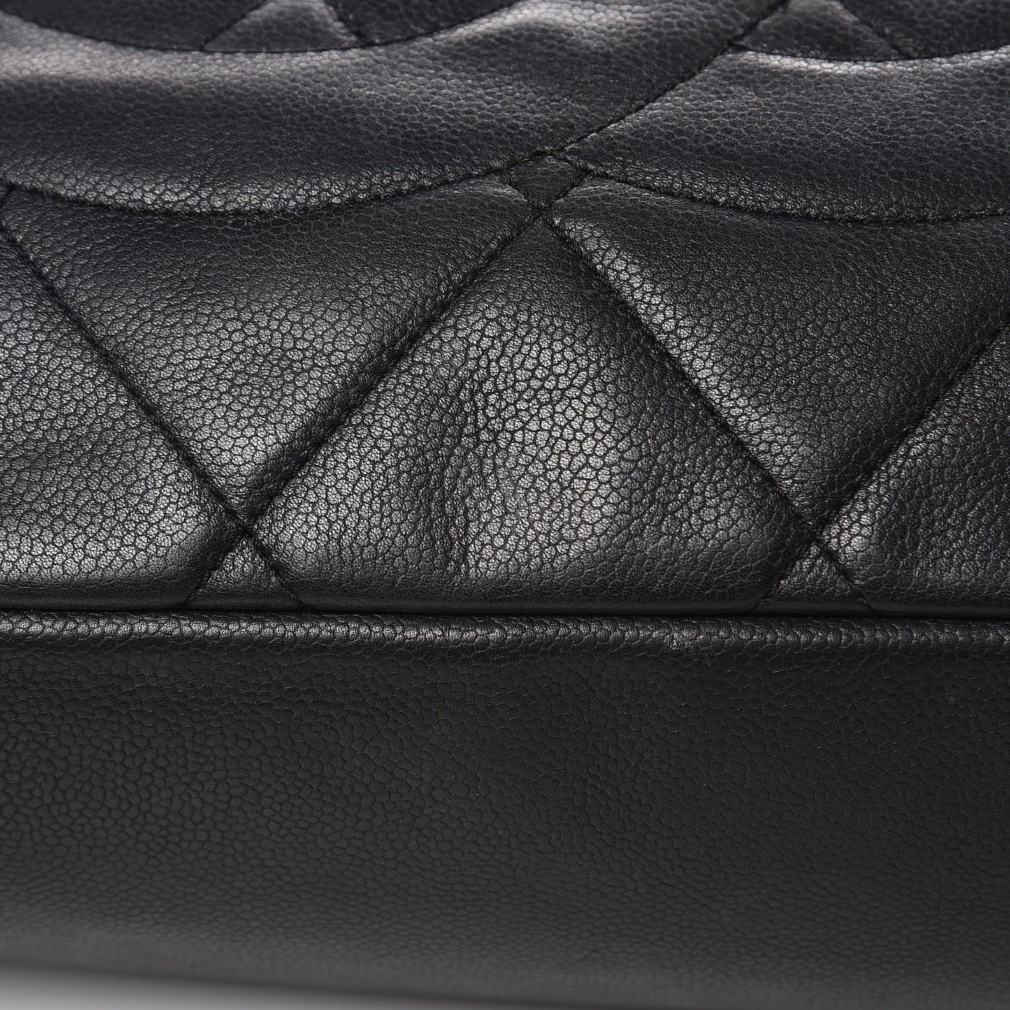Soft Caviar Quilted Large Timeless Tote Black