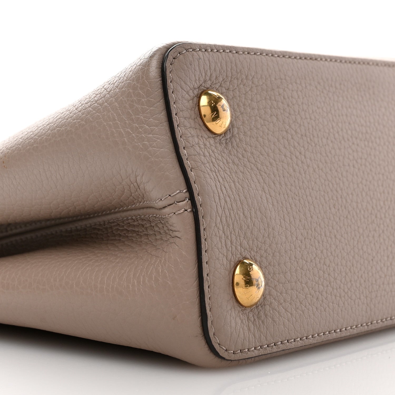 Louis Vuitton Taurillon Capucines PM Galet 8 of 9