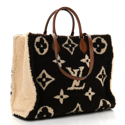 Louis Vuitton Shearling Monogram Giant Teddy Onthego GM Black White 3 of 10