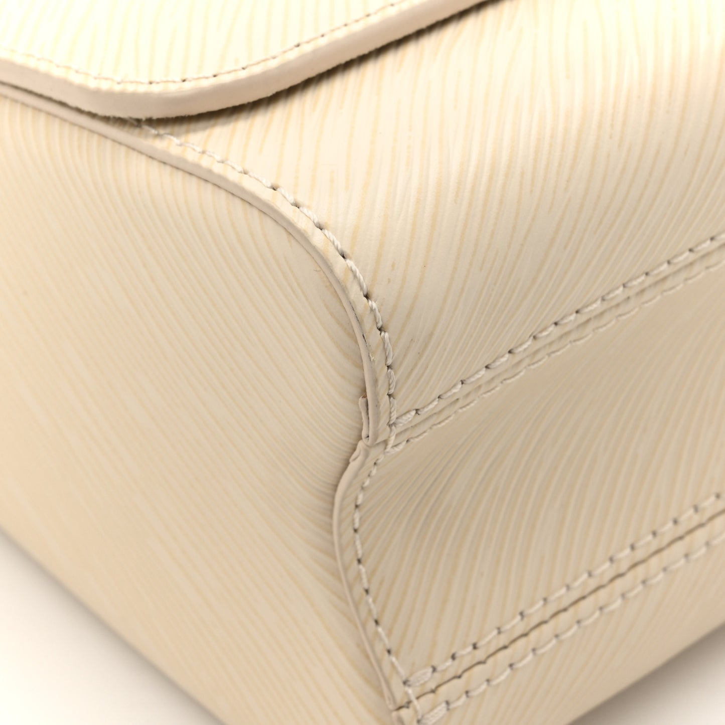 Epi Twist Shoulder Bag MM Quartz