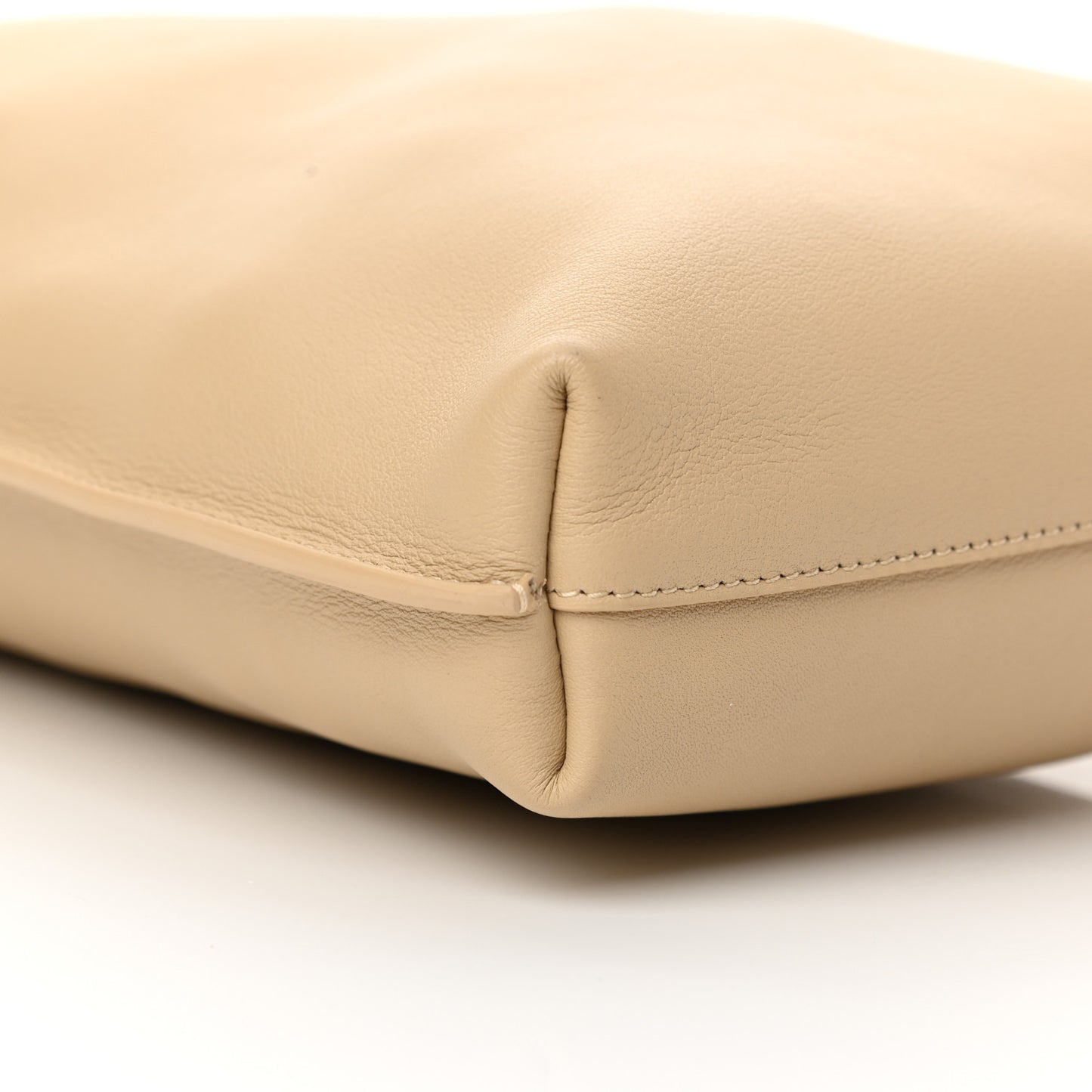 SAINT LAUREN Smooth Calfskin Small Suzanne Hobo Ivory Natural