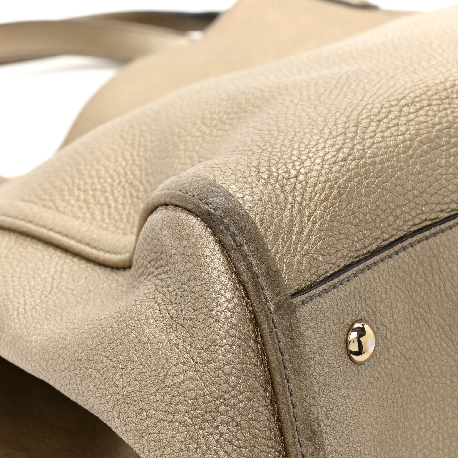 Gucci Metallic Pebbled Calfskin Large Soho Shoulder Bag Golden Beige 12 of 13