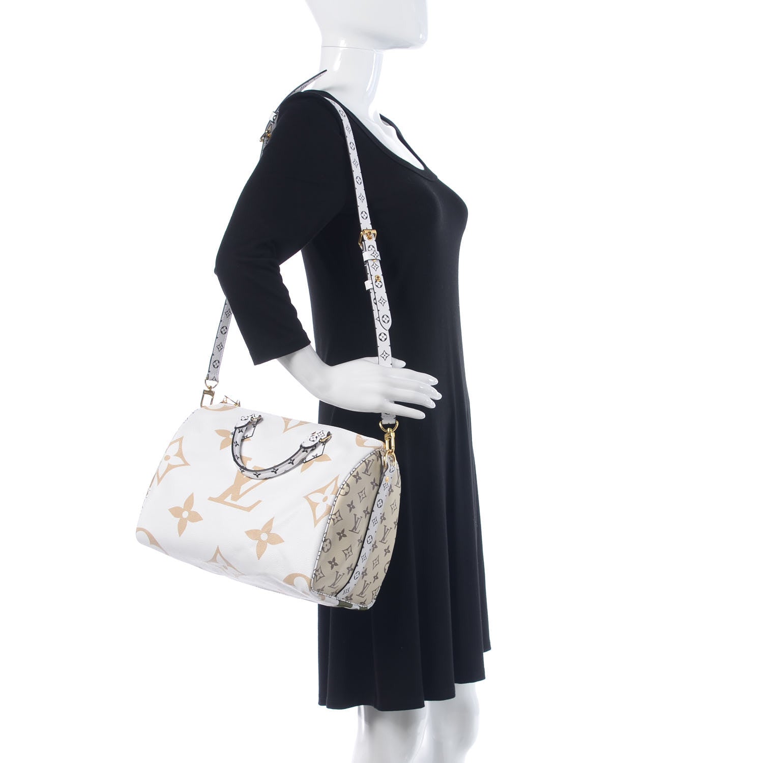 Louis Vuitton Monogram Giant Speedy Bandouliere 30 Kaki Beige 2 of 9