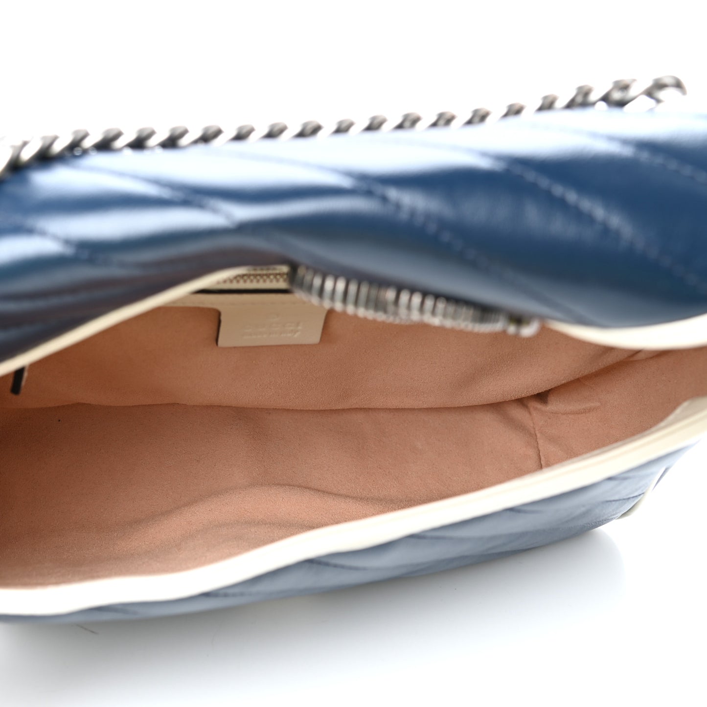 Vintage Effect Calfskin Matelasse Diagonal Small Torchon GG Marmont Shoulder Bag Blue Agata Mystic White