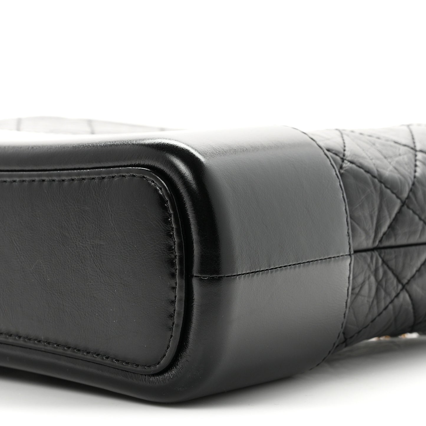 Aged Calfskin Quilted New Medium Gabrielle Hobo Black