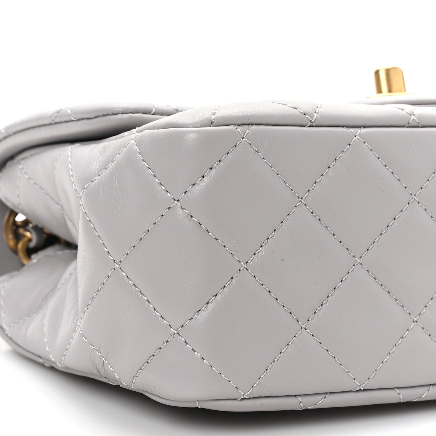 Lambskin Quilted Mini Pearl Crush Flap Light Grey