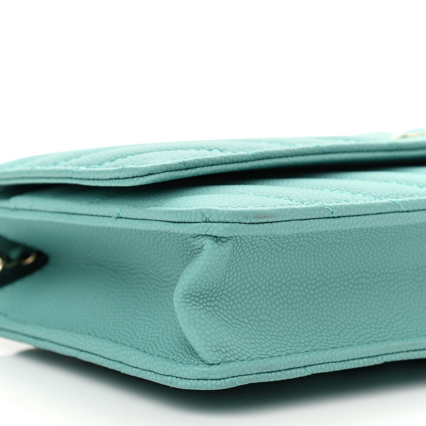 Caviar Flat Chevron Quilted Wallet On Chain WOC Green