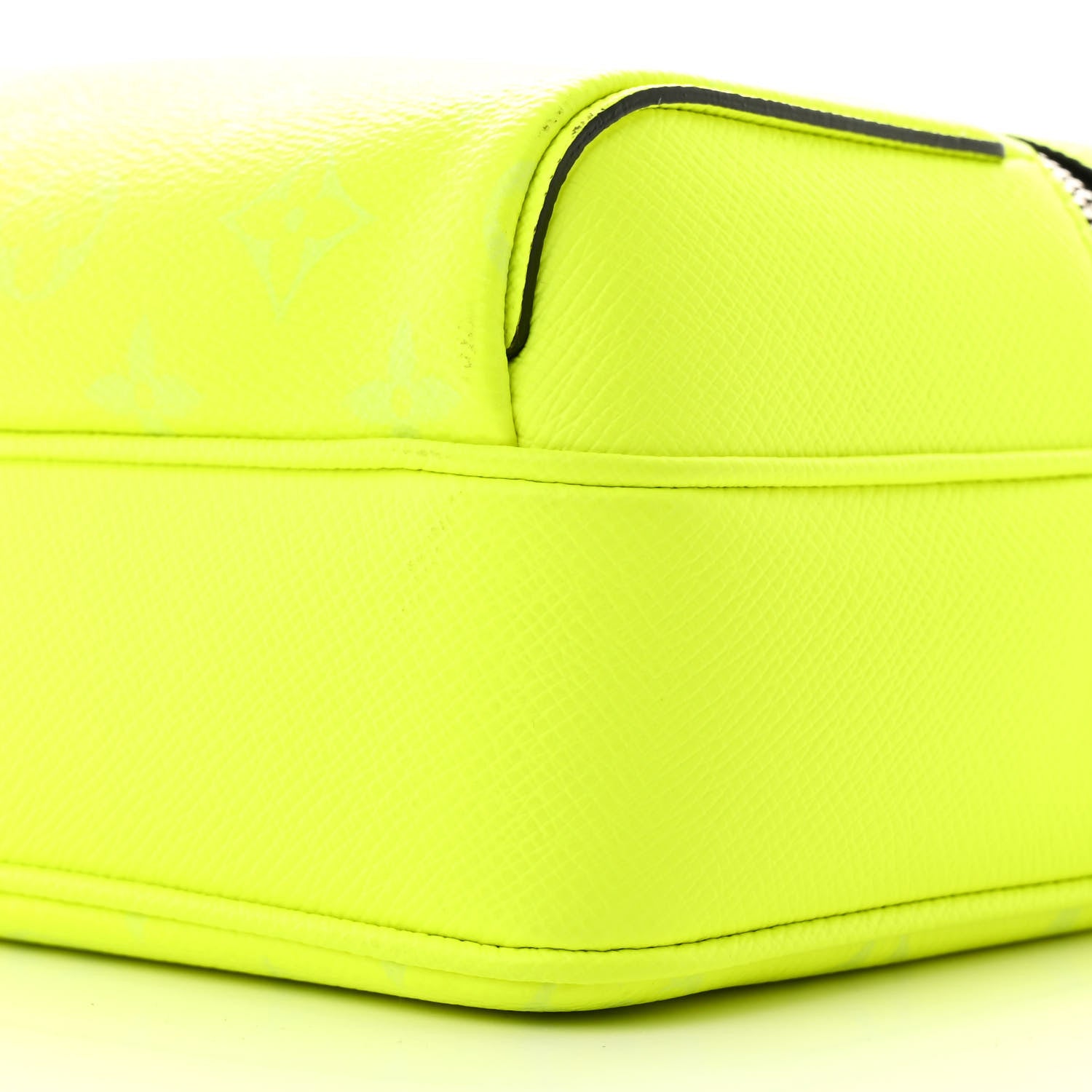 Louis Vuitton Taigarama Outdoor Messenger Neon Yellow 9 of 11