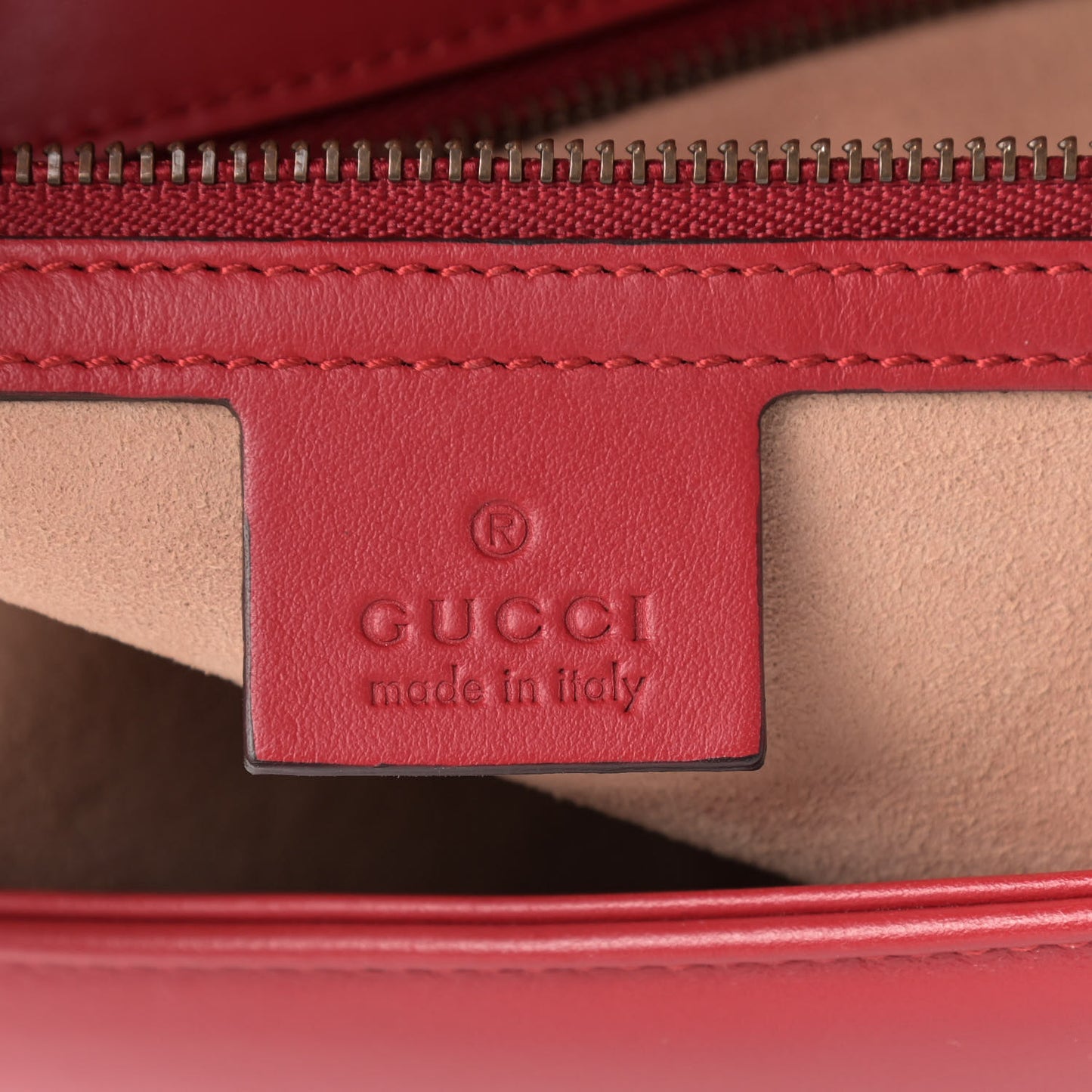 Calfskin Matelasse Large GG Marmont Shoulder Bag Hibiscus Red