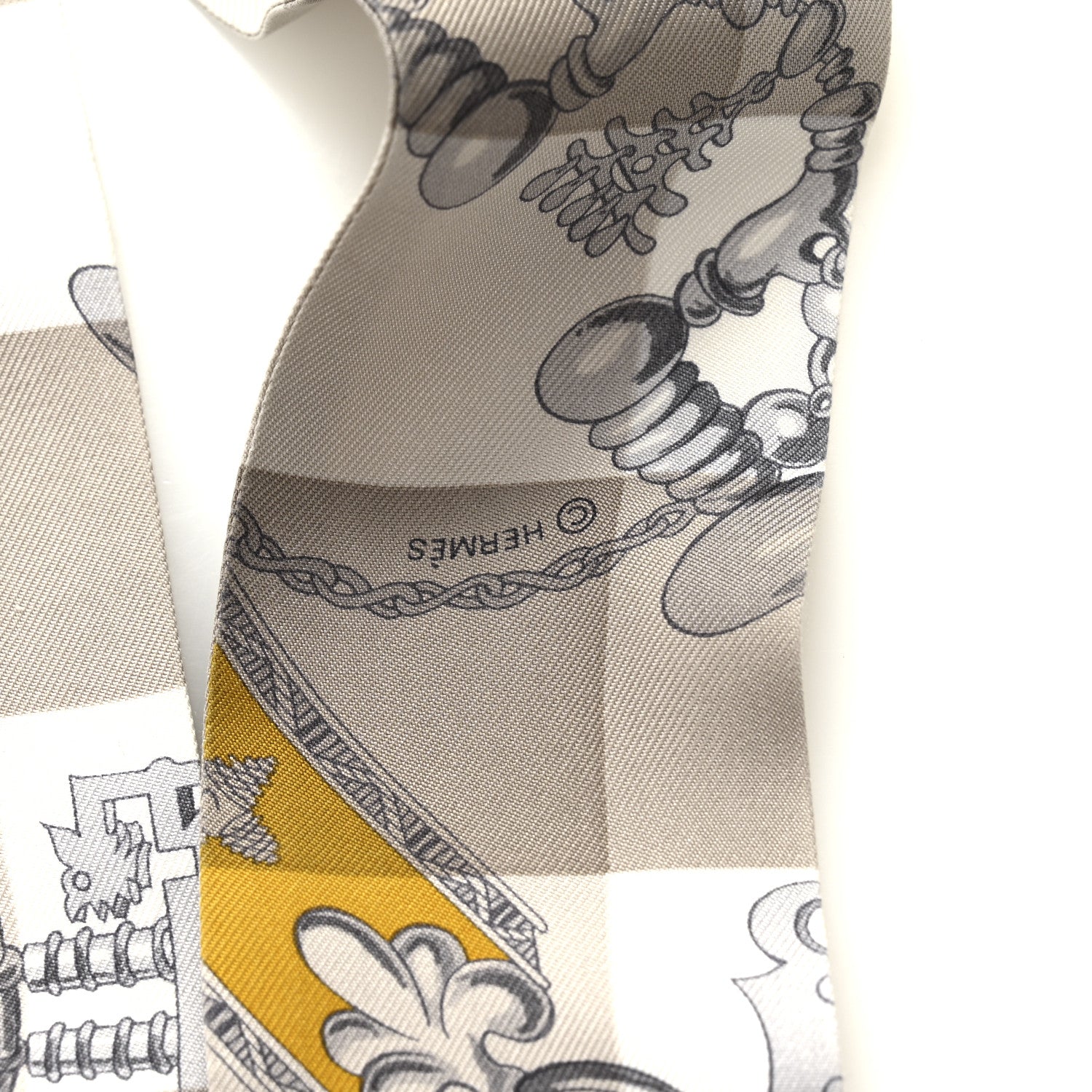 Hermes Silk Mors Et Gourmettes Vichy Twilly Etoupe Jaune Vif White