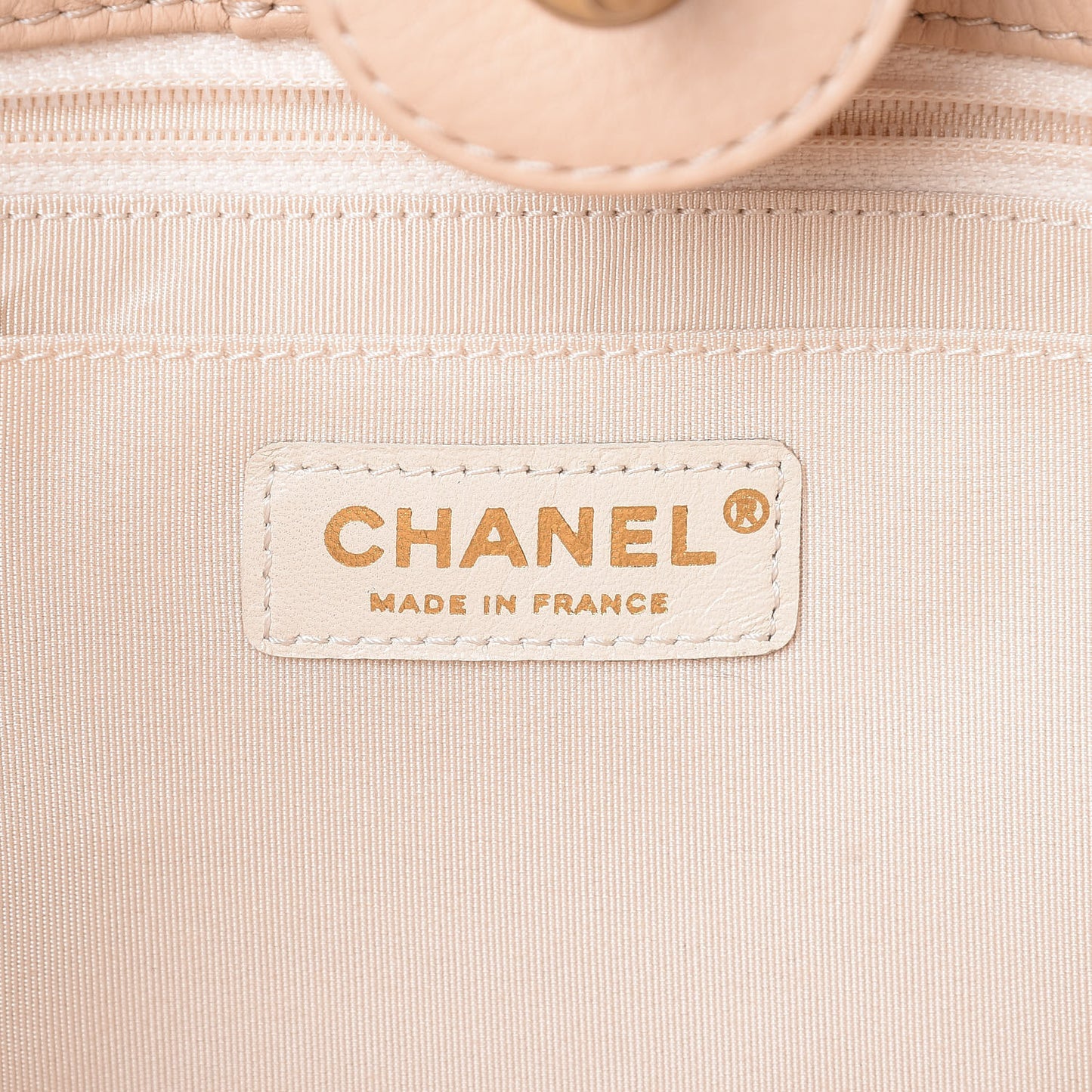 Grained Calfskin Stitched Large Supple Rock Shopping Tote Beige
