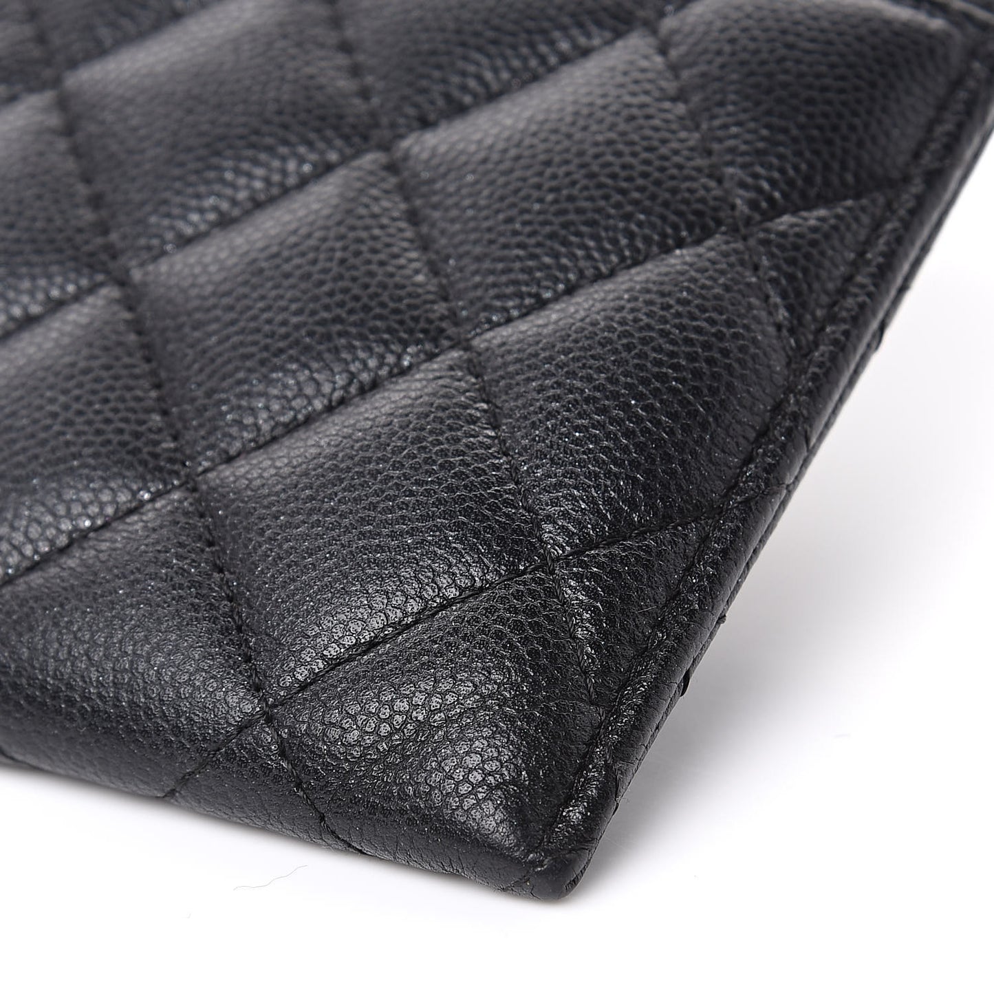 Iridescent Caviar Quilted Classic Zip Pouch Black