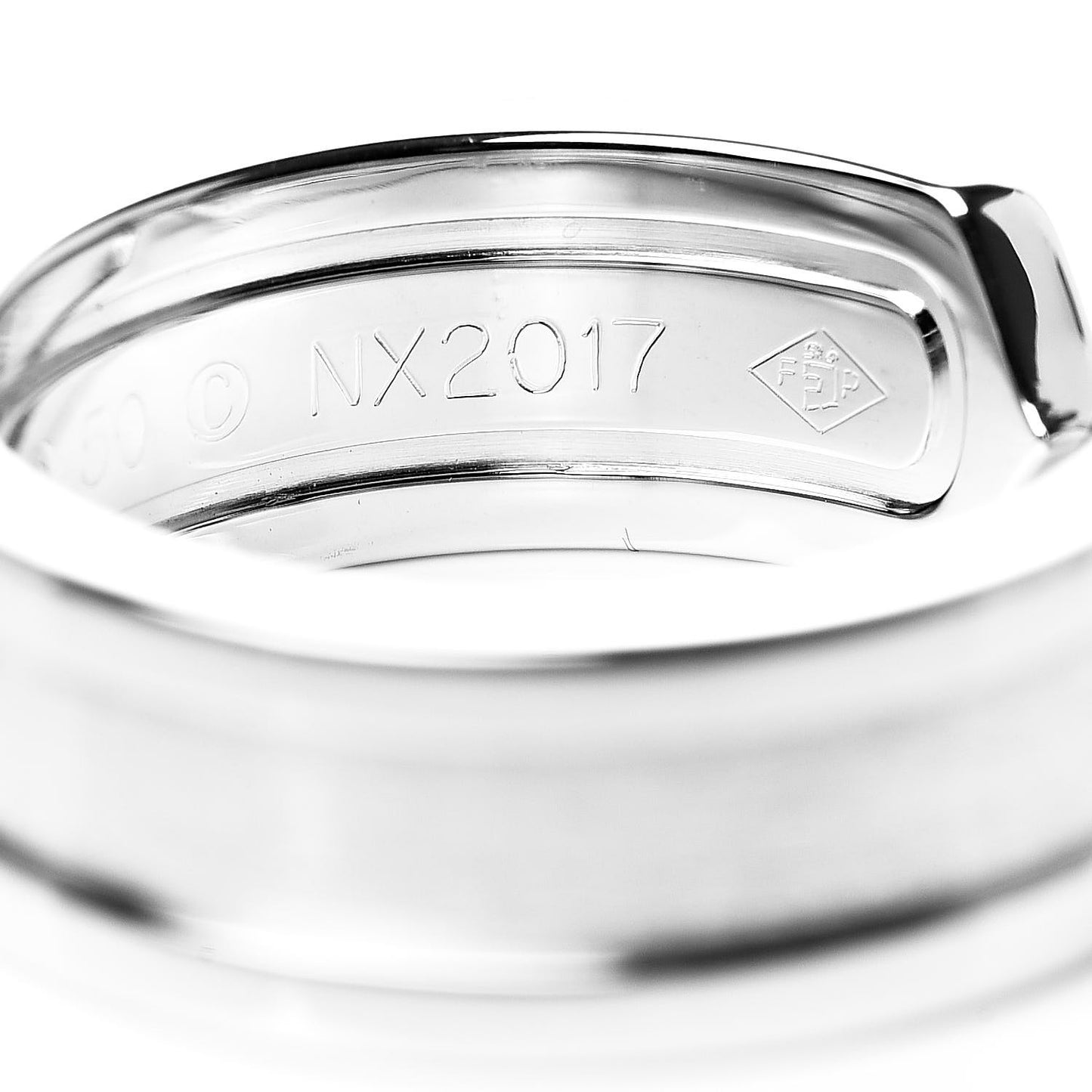 18K White Gold Diamond 6.5mm Logo De Ring 50 5.25