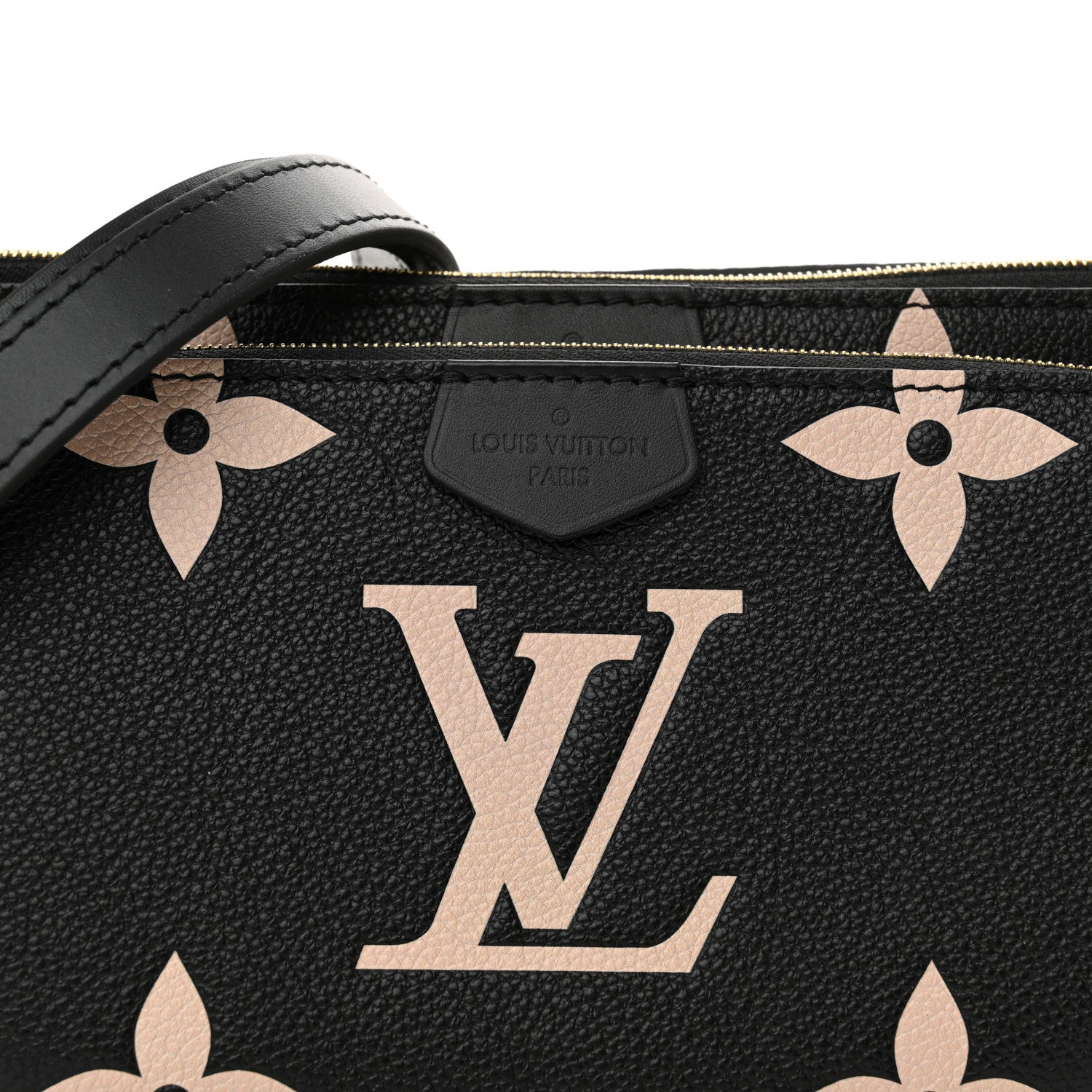 Louis Vuitton Empreinte Monogram Giant Multi Pochette Accessories Black Beige 7 of 9
