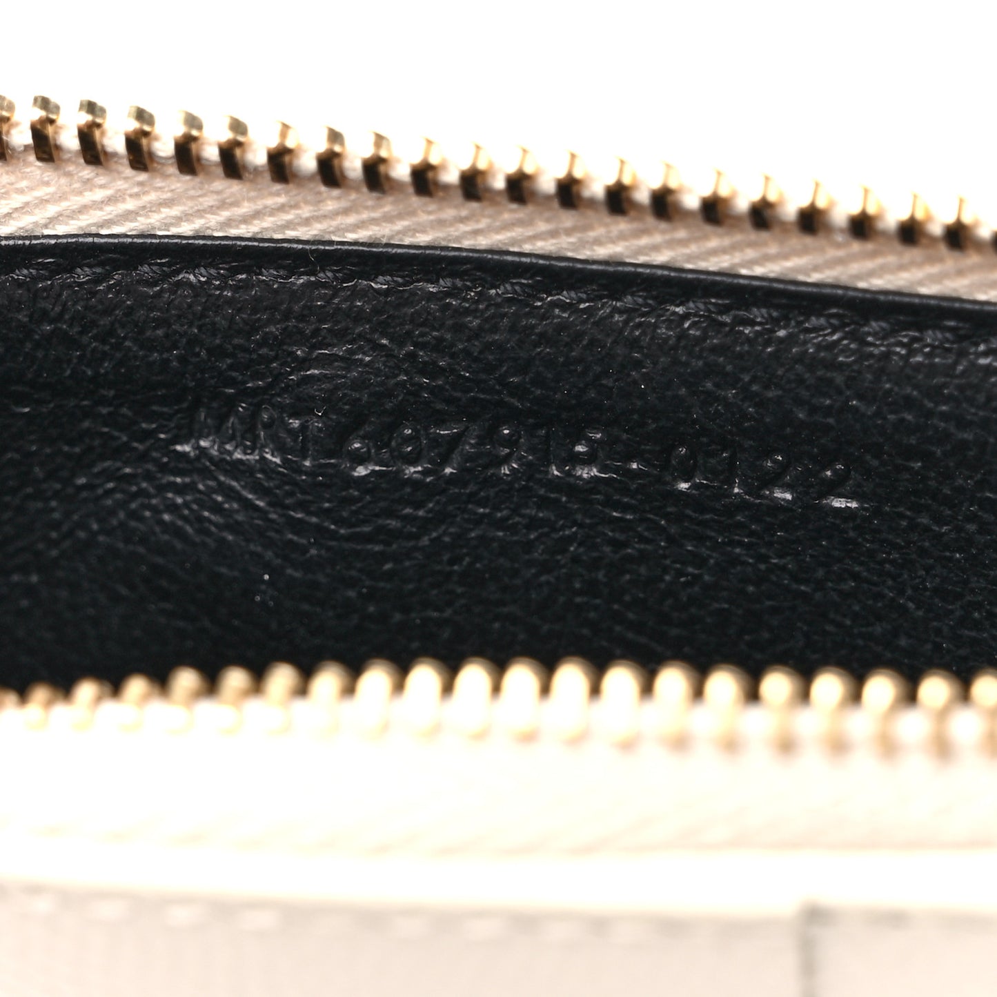 Grain De Poudre Matelasse Chevron Monogram Fragments Zippered Card Case Crema Soft