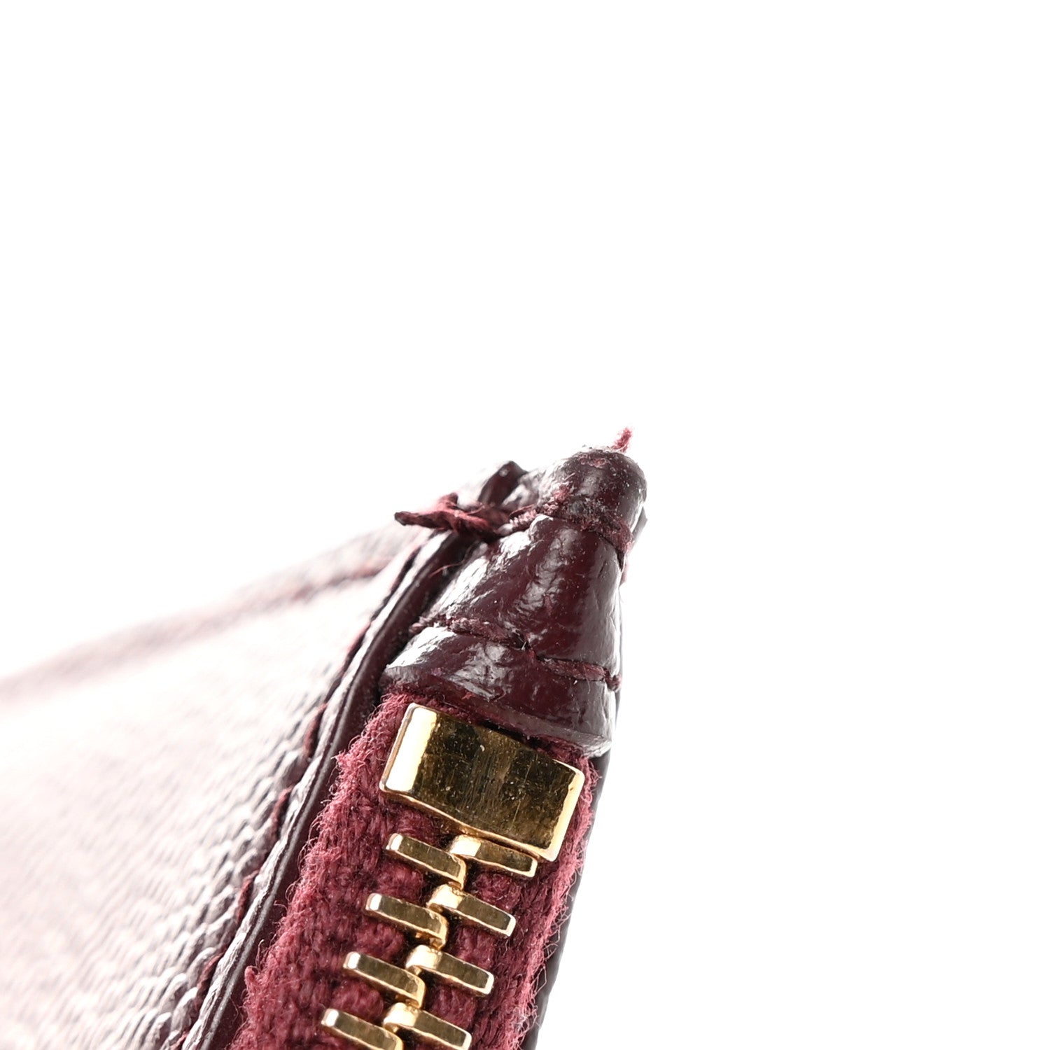 Saint Laurent Grain De Poudre Matelasse Chevron Monogram Fragments Zippered Card Case Rouge Legion 11 of 12