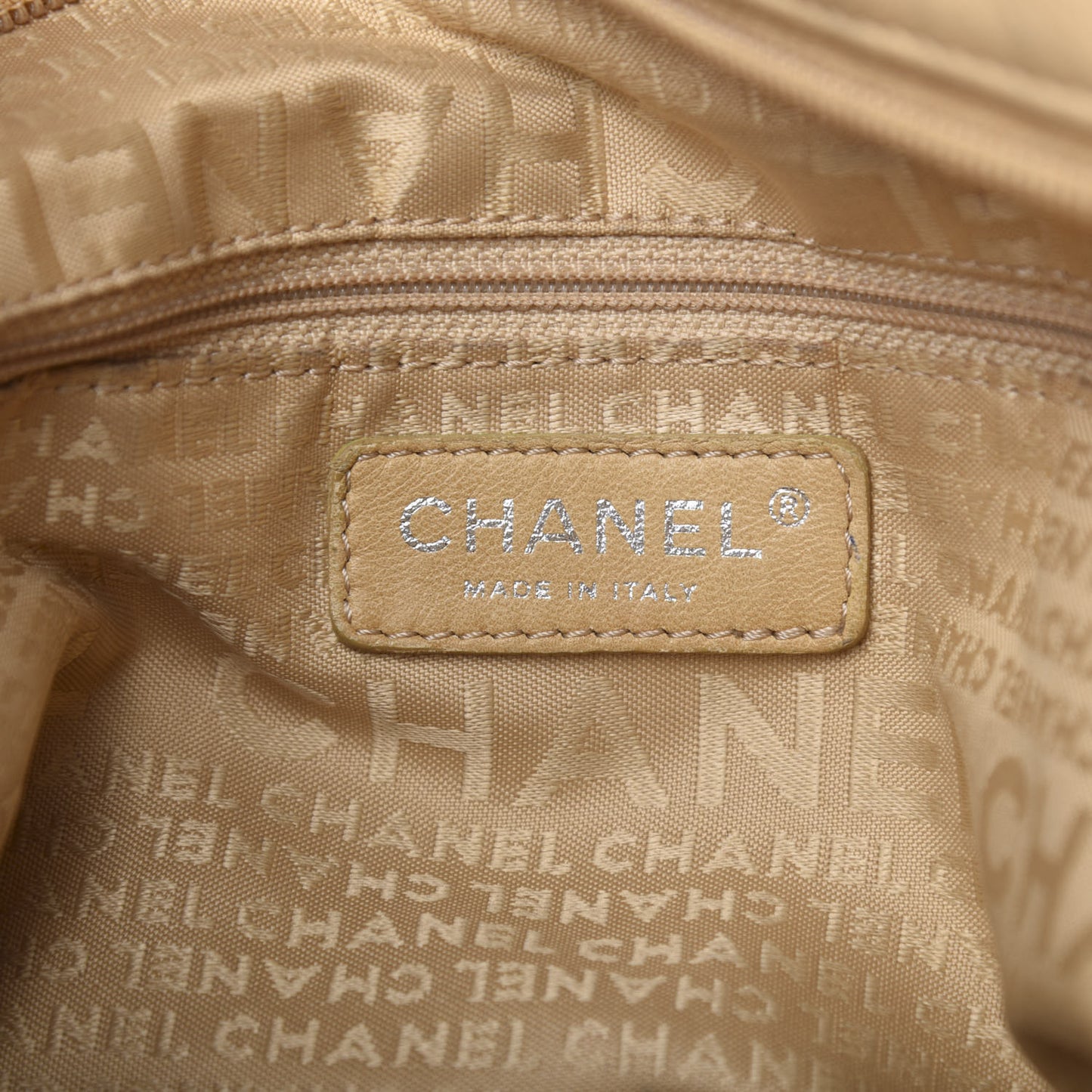 Lambskin Large Ultimate Soft Tote Beige