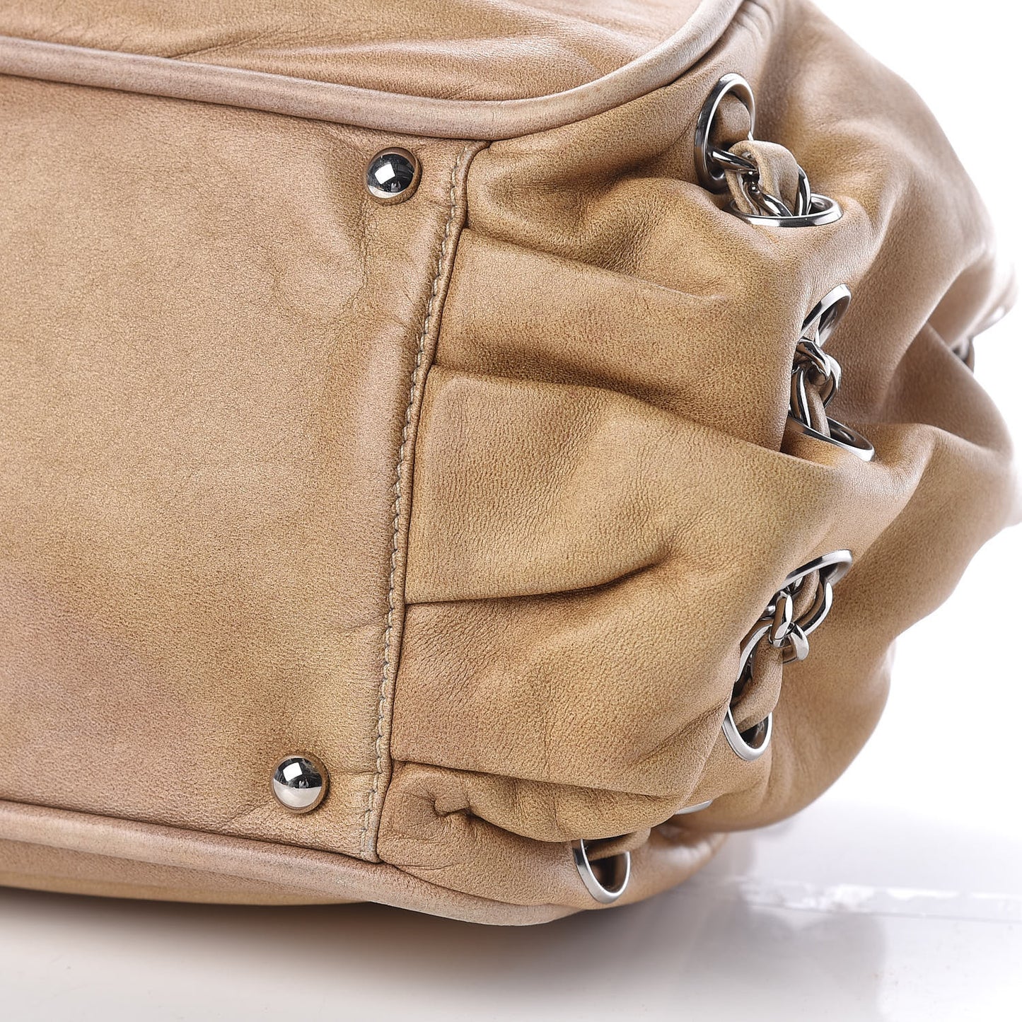 Calfskin Diagonal Ligne Flap Beige