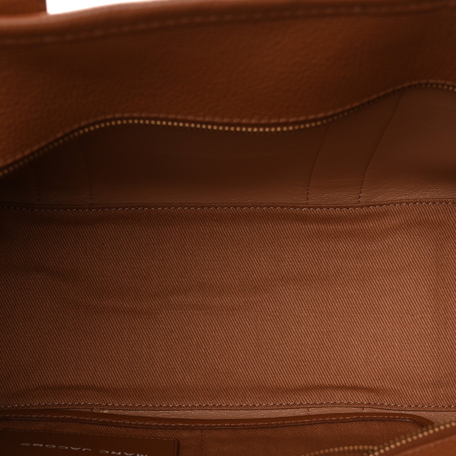 Marc Jacobs Grained Calfskin Medium The Tote Bag Argan Oil 5 of 13