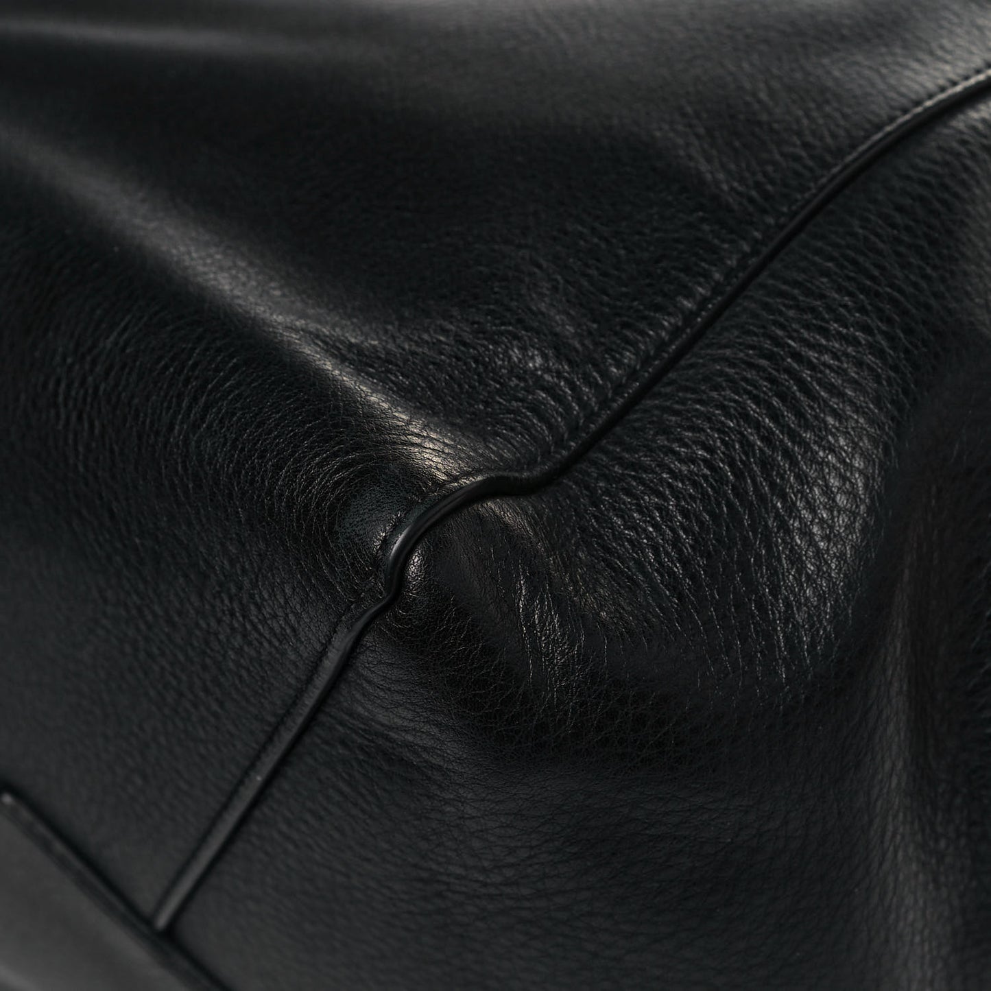Soft Grained Calfskin Small Belt Cabas Phantom Black