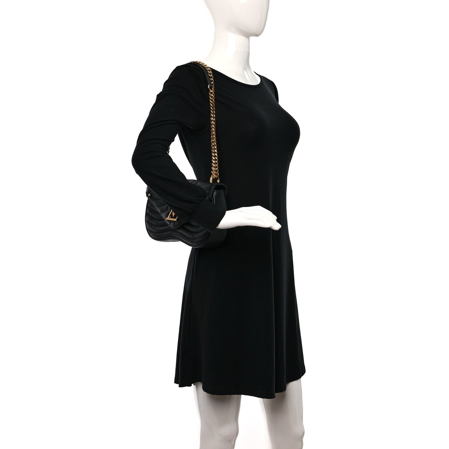 Calfskin New Wave Chain MM Black