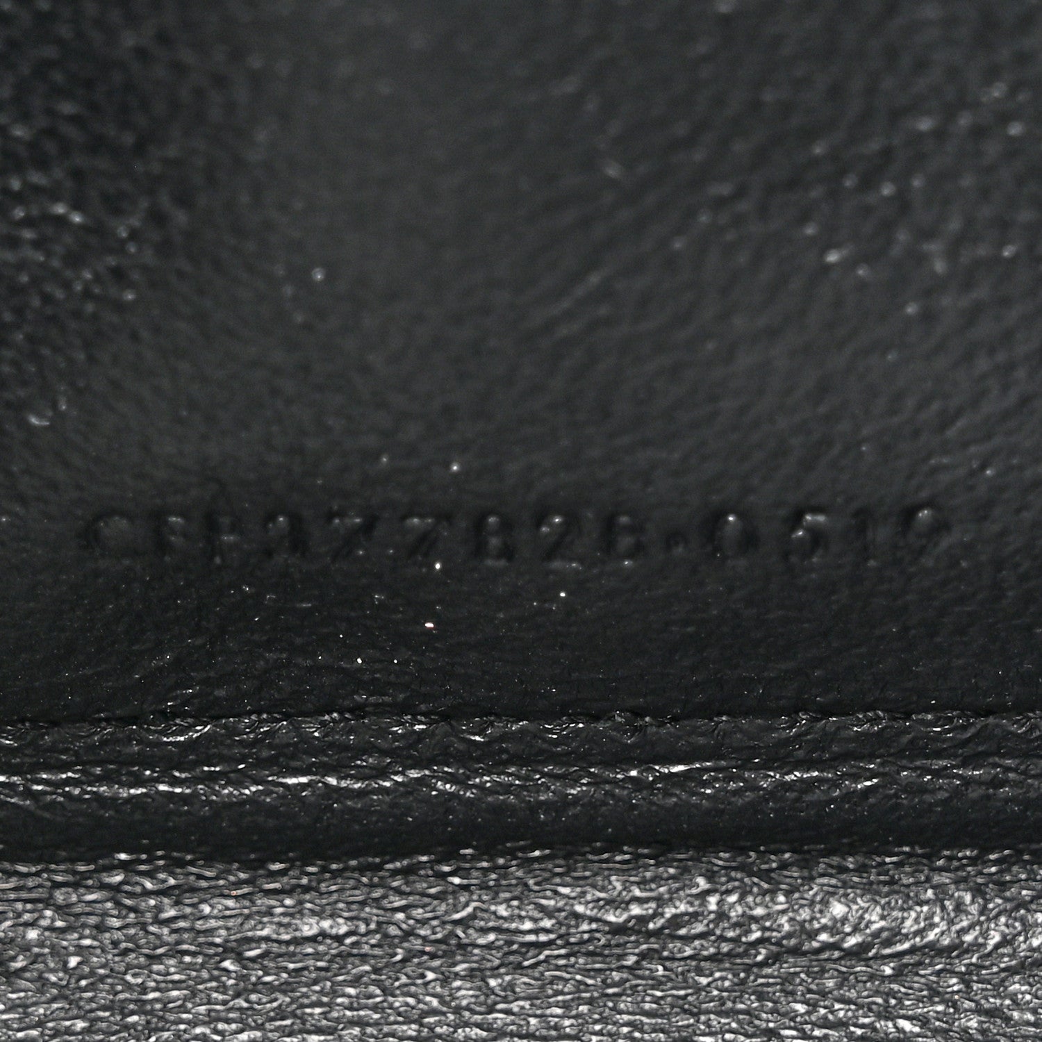 Saint Laurent Grain De Poudre Matelasse Chevron Monogram Monochrome Chain Wallet Black 7 of 15