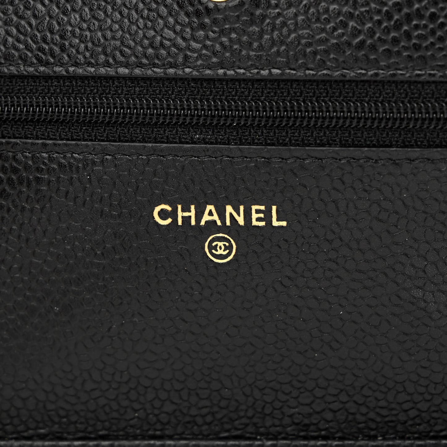Caviar Quilted Wallet on Chain WOC Black