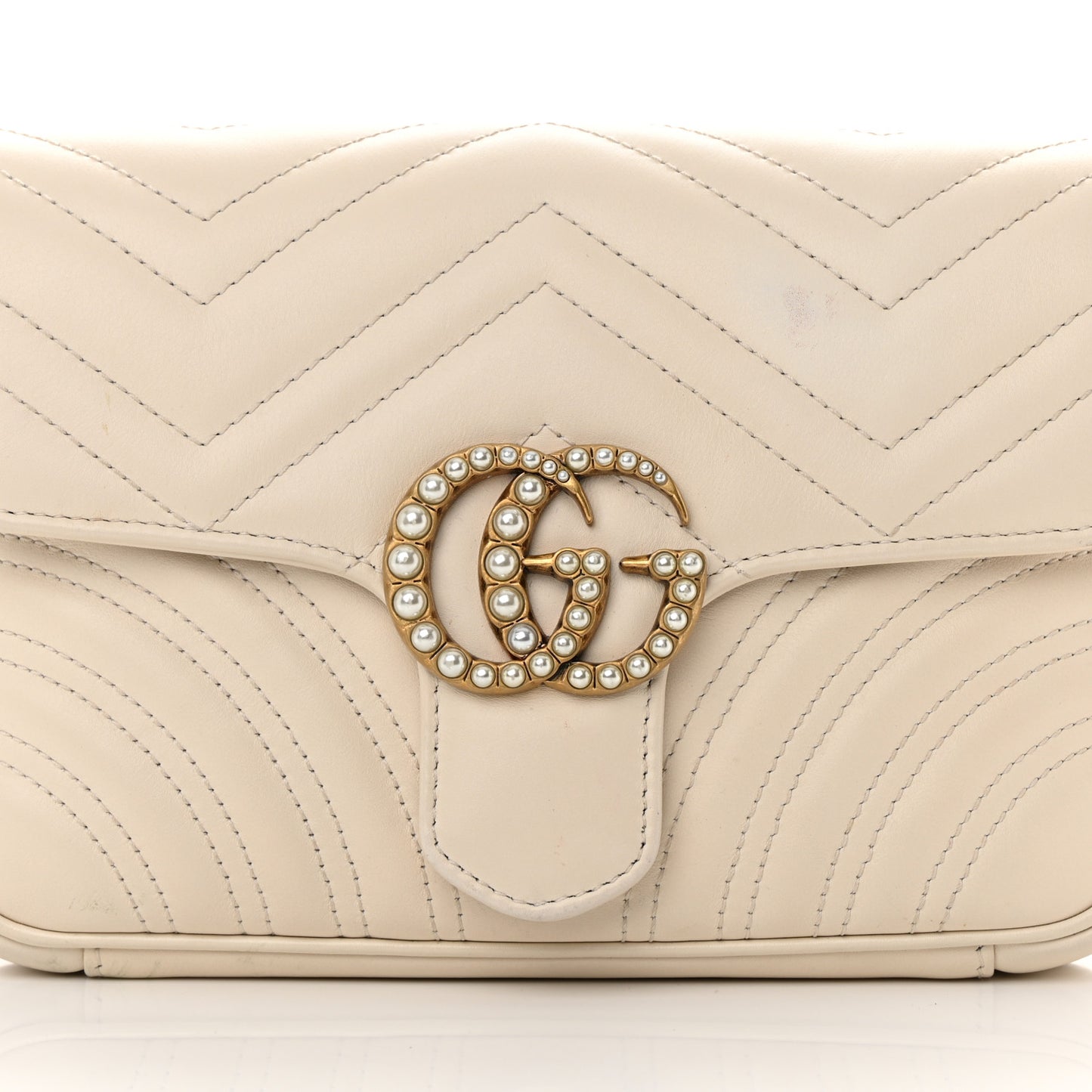 Calfskin Matelasse Pearly GG Marmont Chain Belt Bag Mystic White