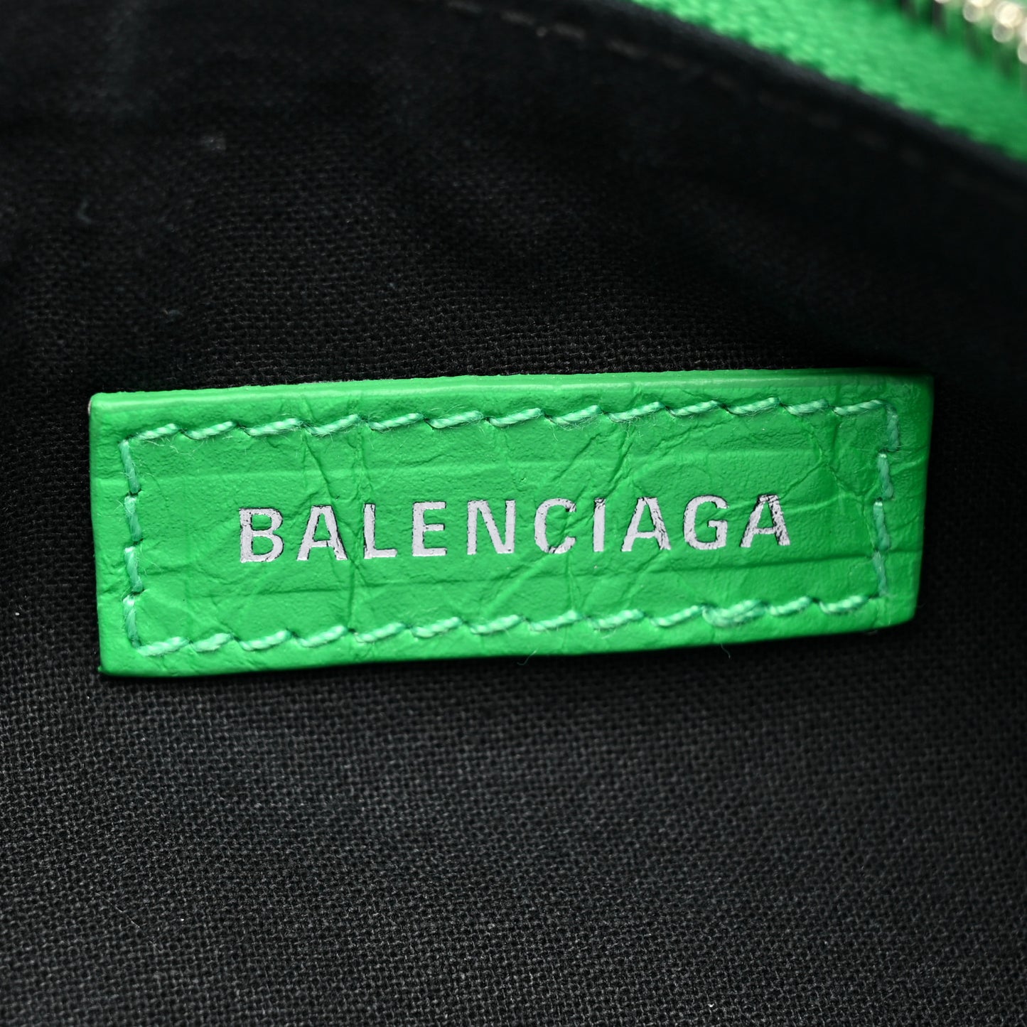 Agneau Arena Le Cagole Shoulder Bag XS Vivid Green