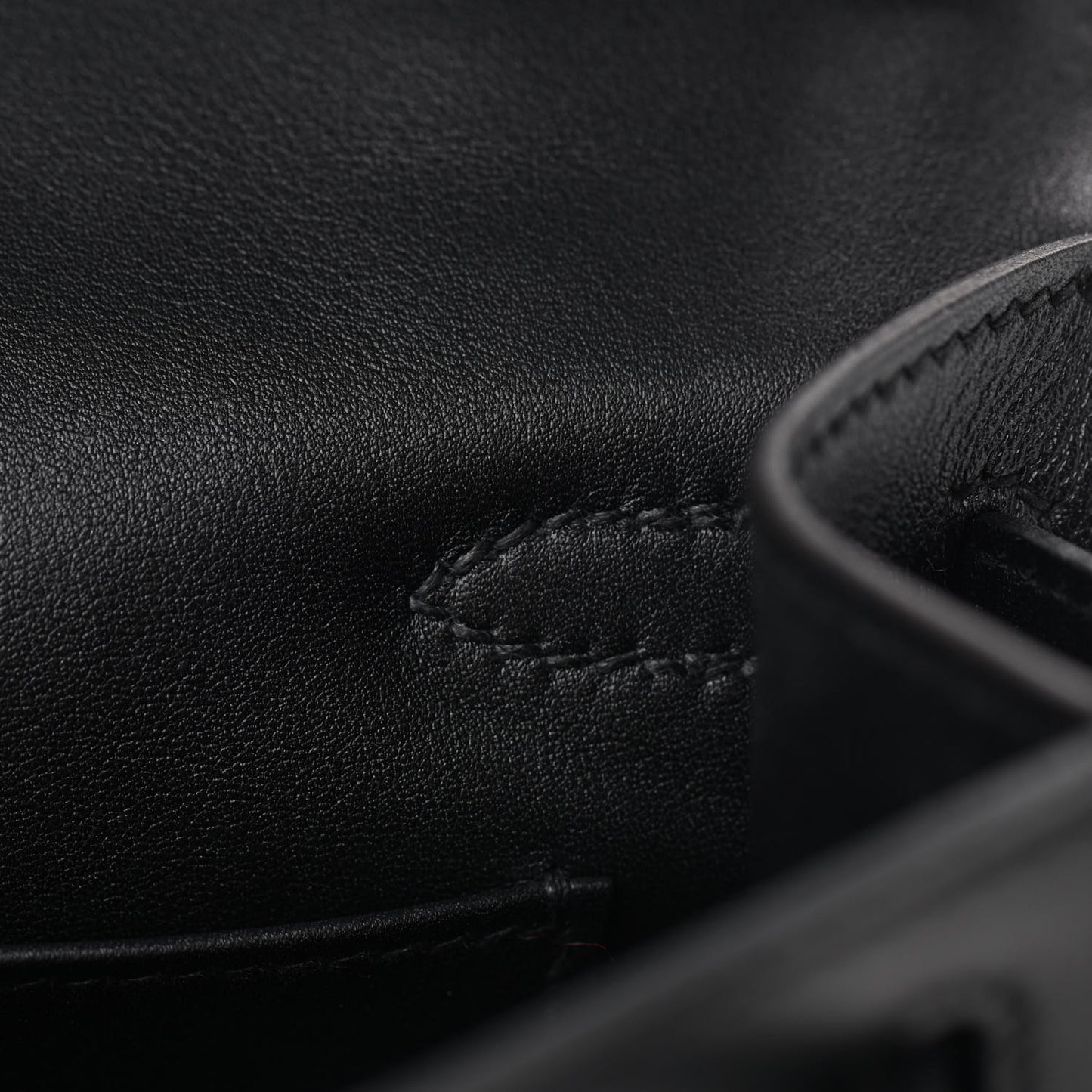 Swift Kelly Pochette Clutch Black