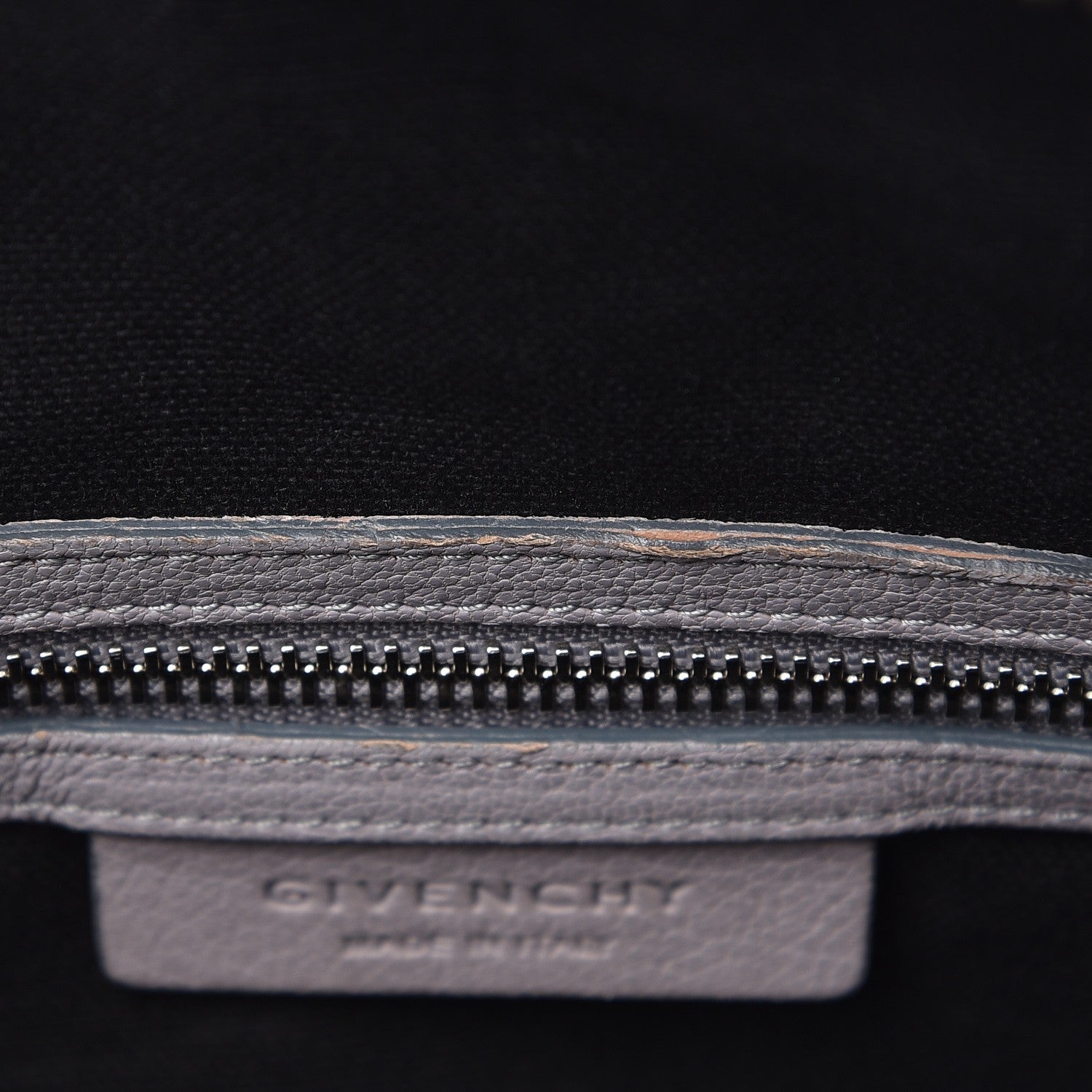 Givenchy Sugar Goatskin Small Antigona Pearl Grey 22 of 22