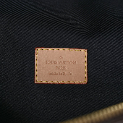 Louis Vuitton Monogram Bumbag 6 of 10