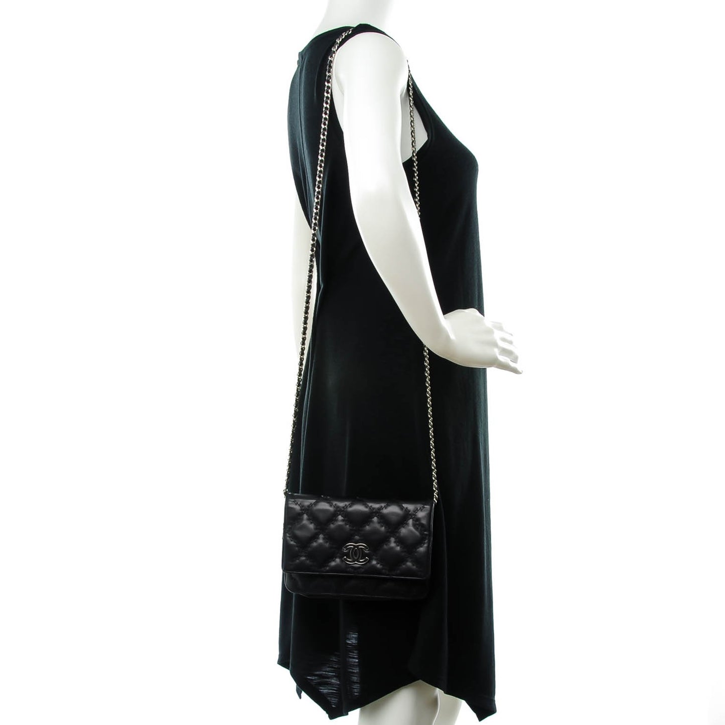 Calfskin Double Stitch Hamptons Wallet On Chain WOC Black