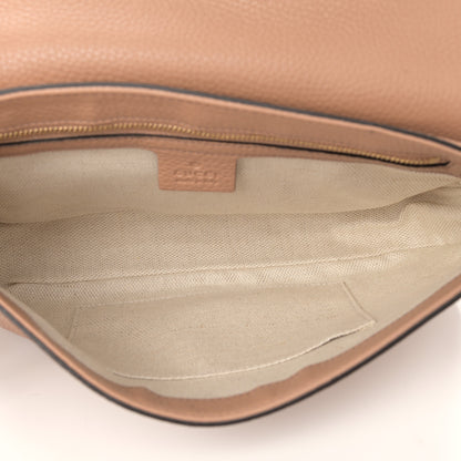 Gucci Pebbled Calfskin Medium Soho Flap Crossbody Camelia 5 of 10