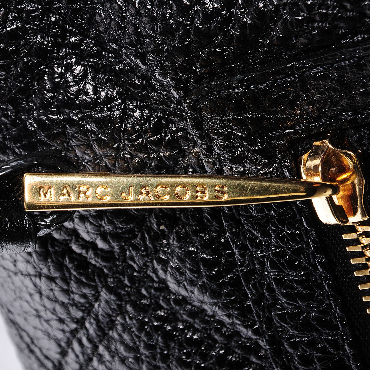 Marc Jacobs Quilted Pebbled Leather Tortoise Chain Little Stam Black 9 of 9