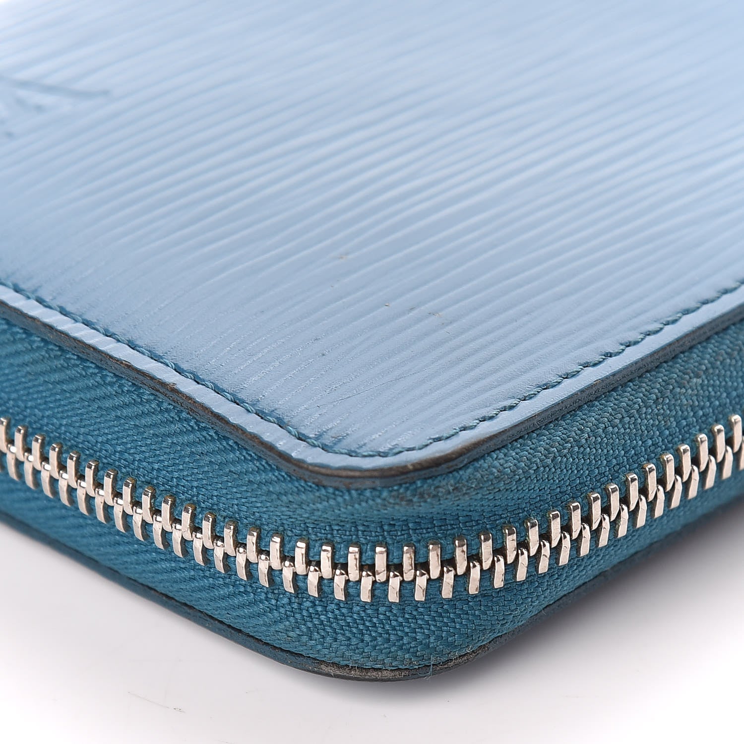 Louis Vuitton Epi Zippy Wallet Cyan 11 of 12