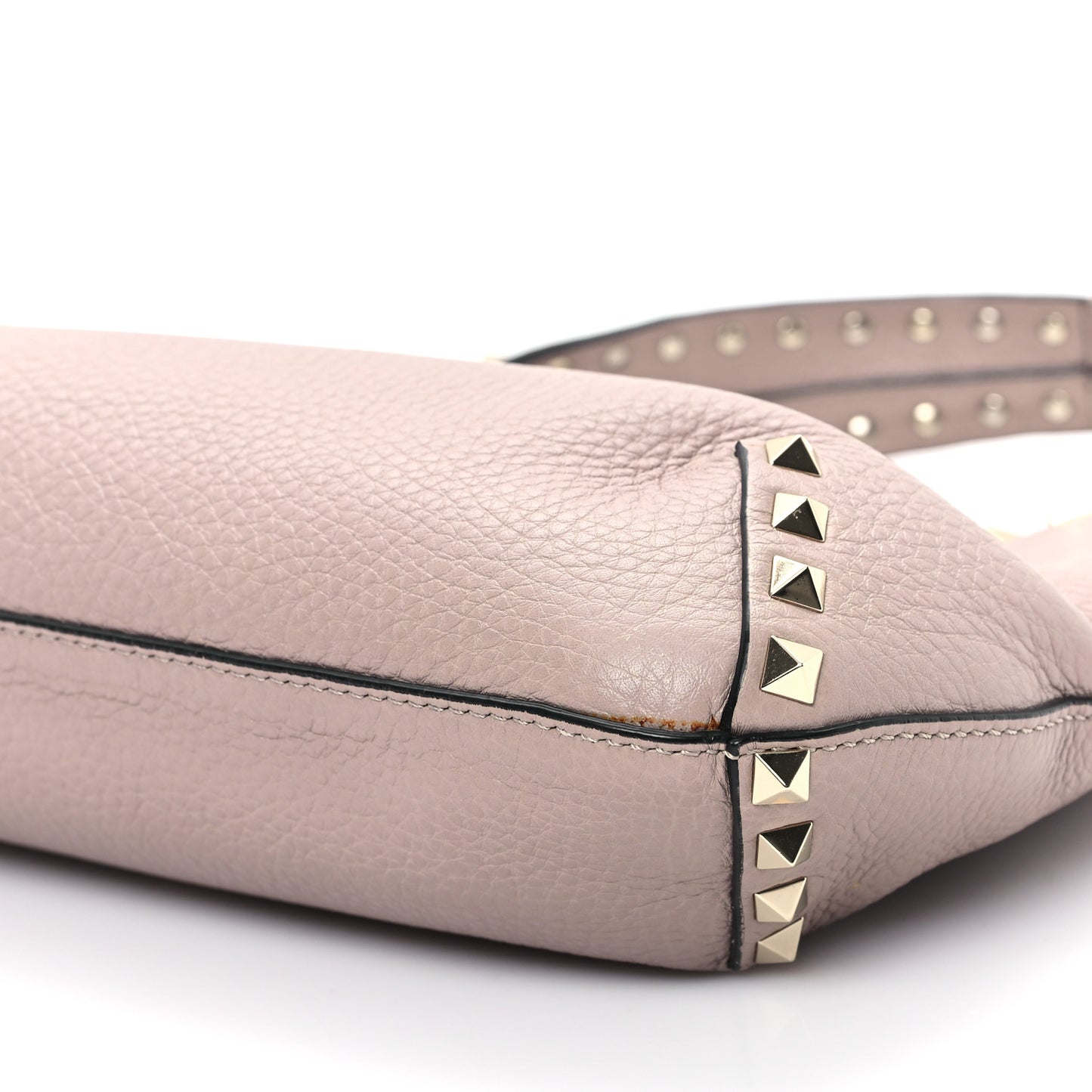 Pebbled Calfskin Small Rockstud Flip Lock Hobo Poudre