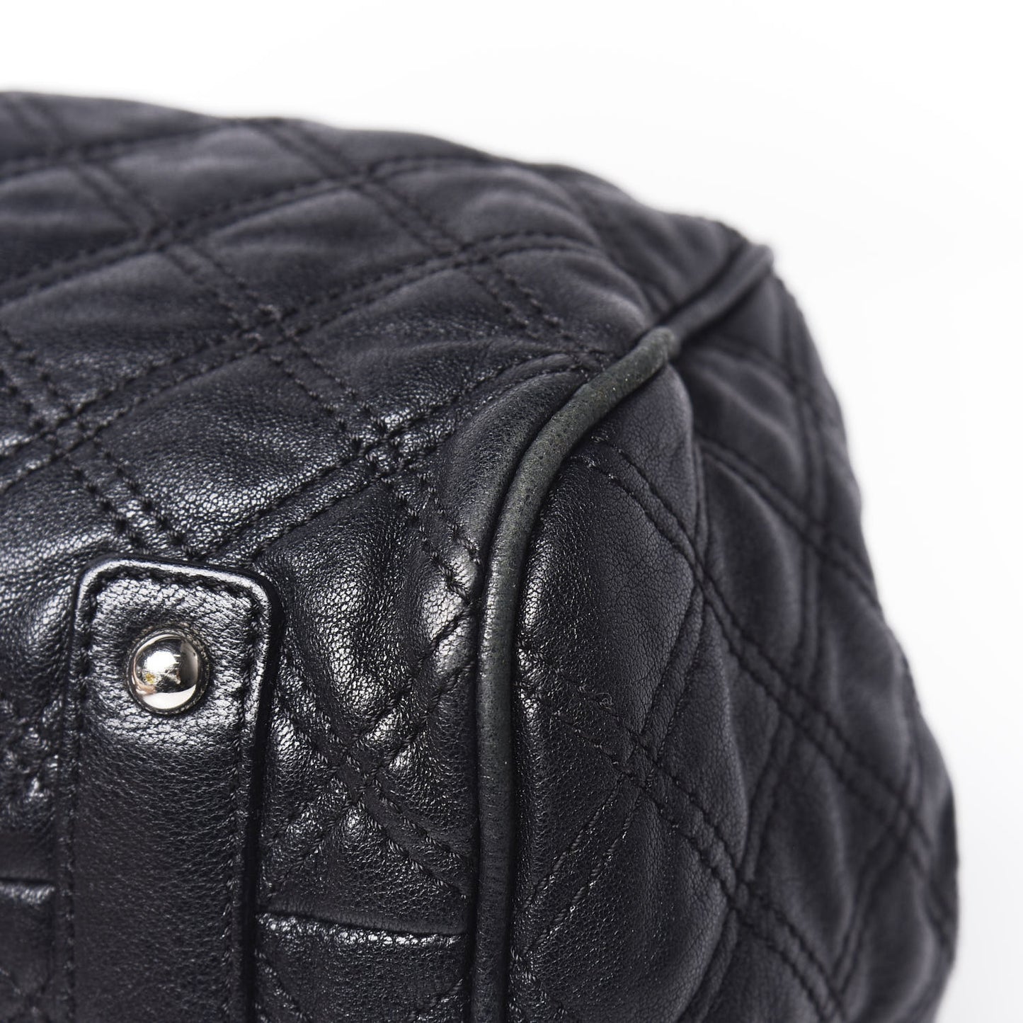 Calfskin Quilted Stam Black