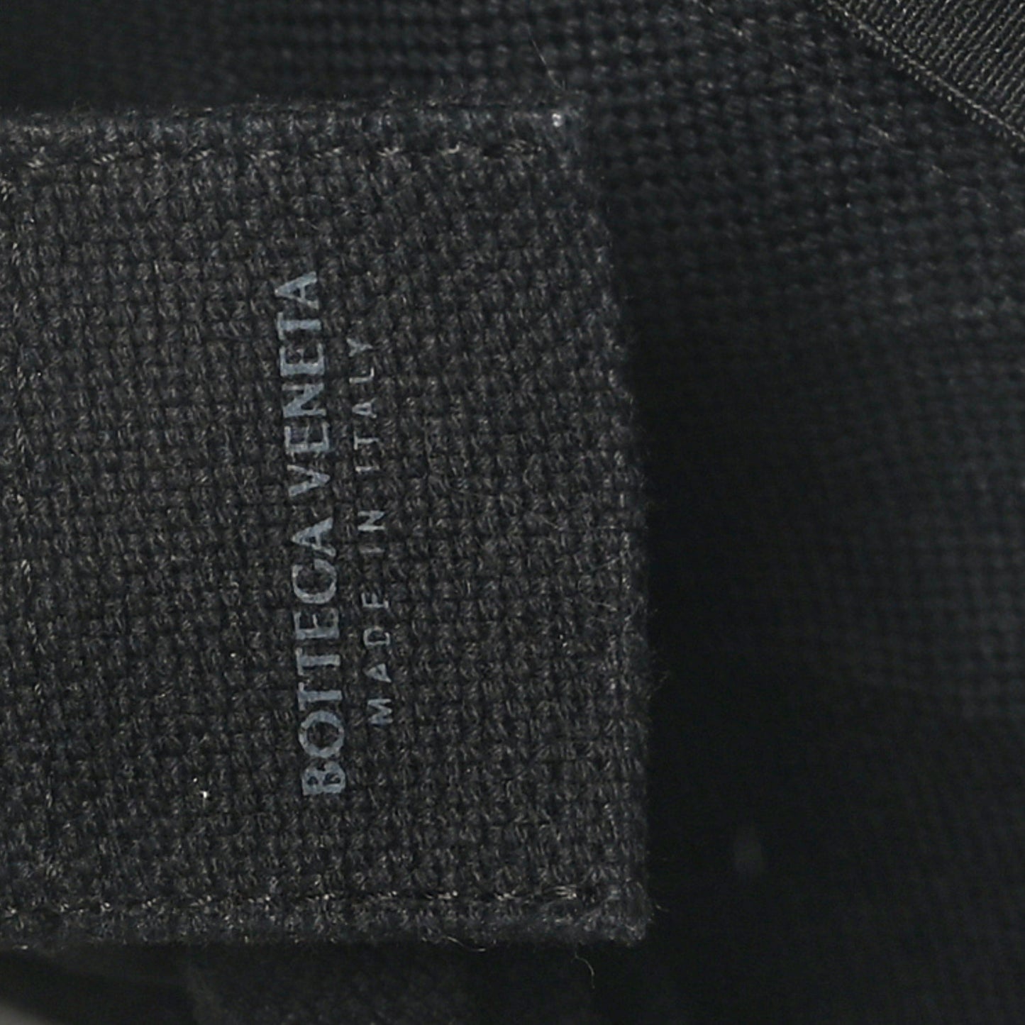 Intrecciato Rubber Tote Black