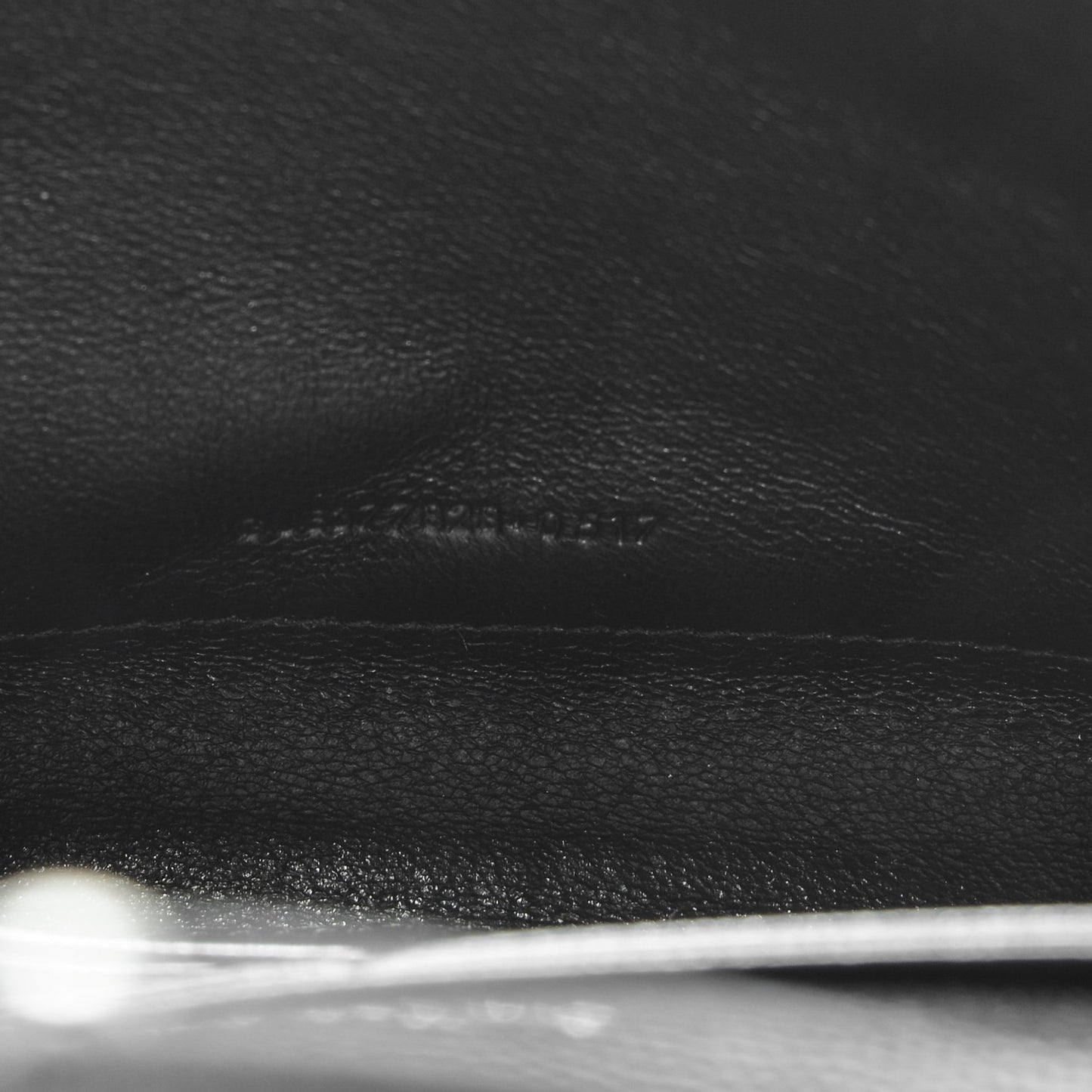 Grain De Poudre Matelasse Chevron Monogram Chain Wallet Black