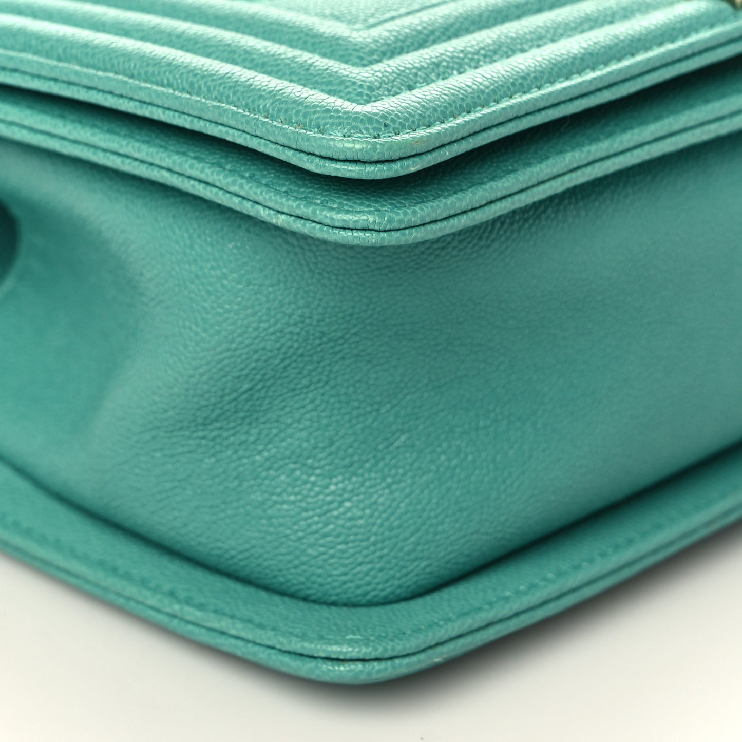 Caviar Chevron Quilted Small Boy Flap Green