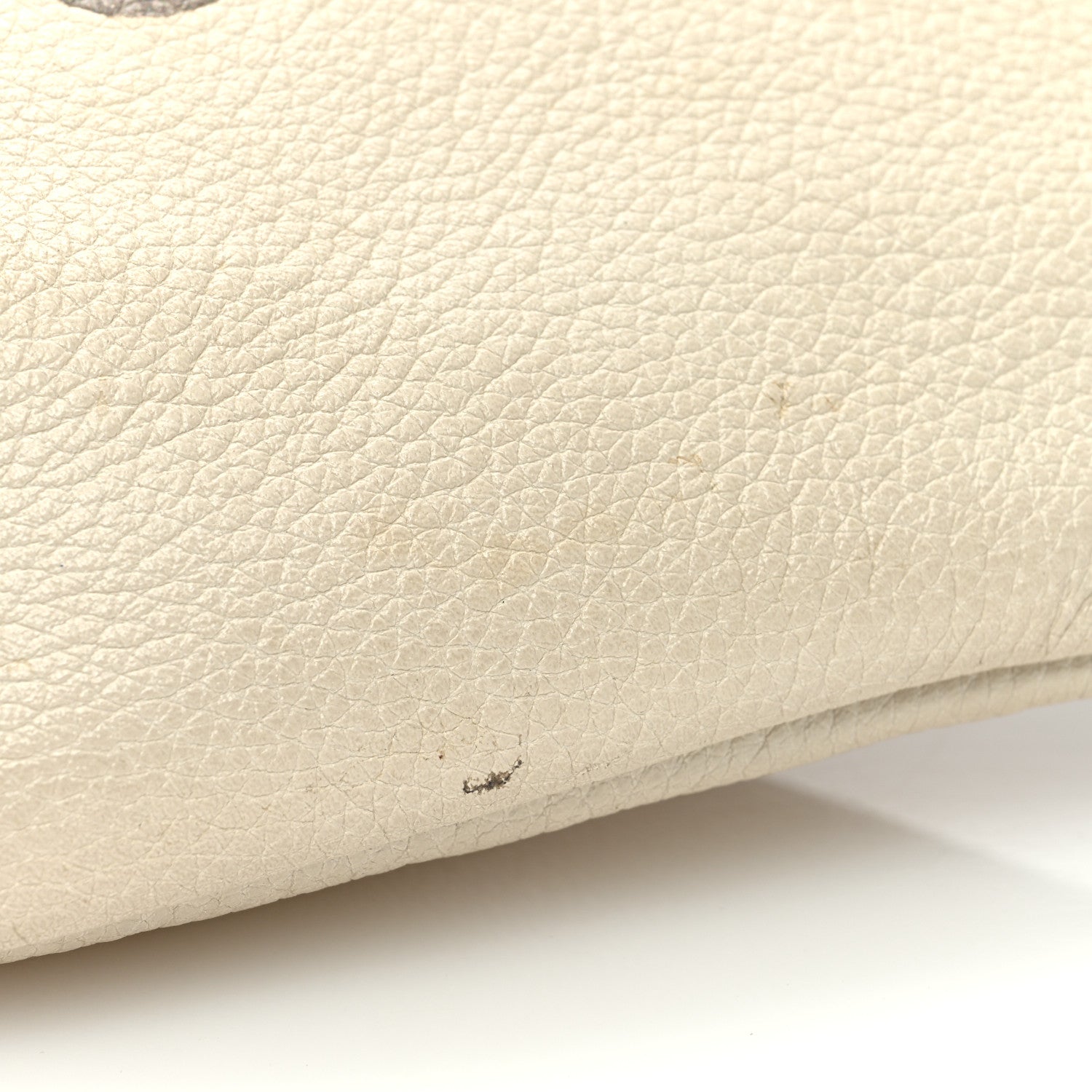 Gucci Grained Calfskin Small Logo Belt Bag White 12 of 13