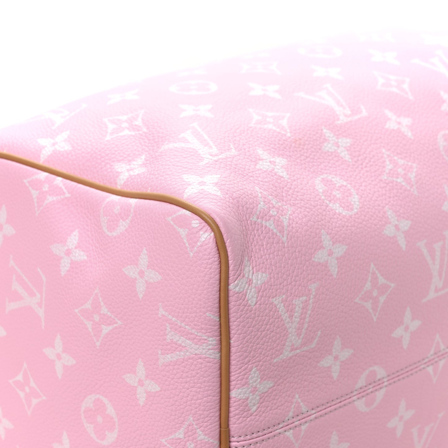 Calfskin Monogram Speedy P9 Bandouliere 40 Candy