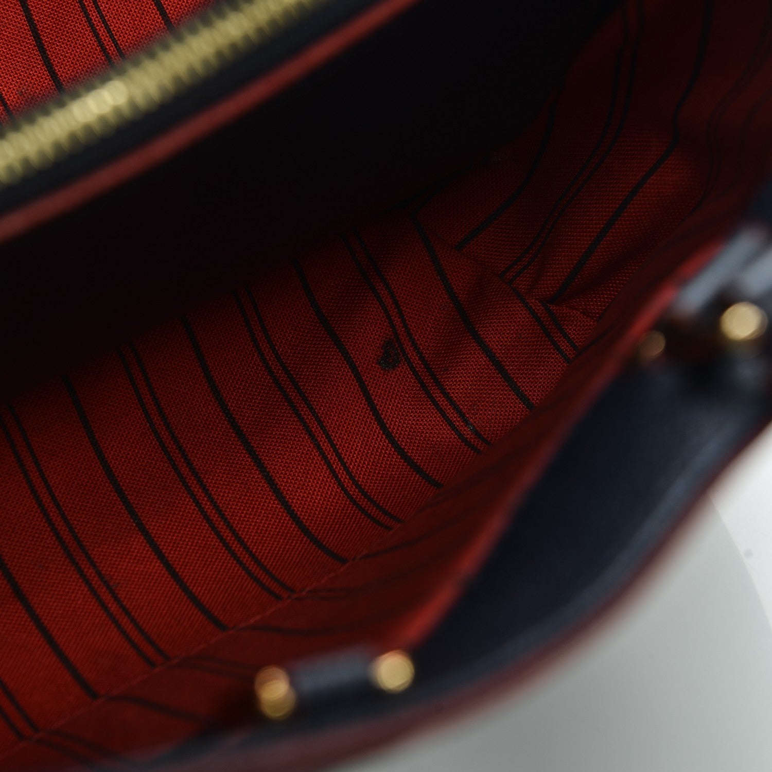 Louis Vuitton Empreinte Montaigne MM Marine Rouge 6 of 8