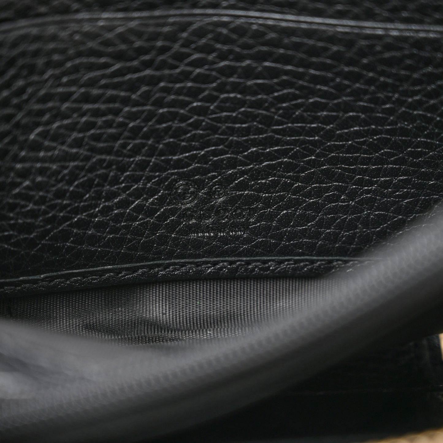 Pebbled Calfskin Small Soho Zip Around Wallet Black