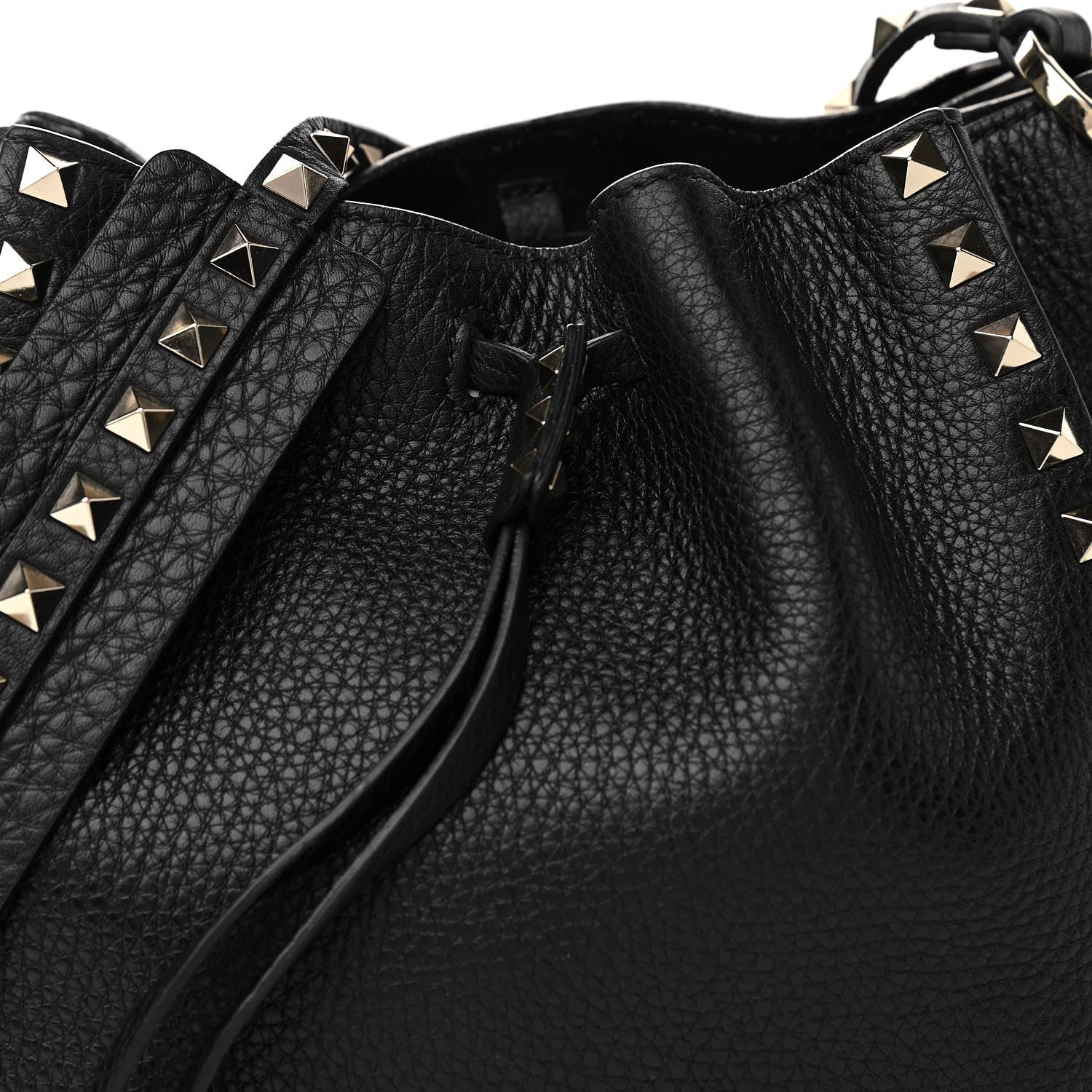 Valentino Garavani Grained Calfskin Rockstud Bucket Bag Black 8 of 8