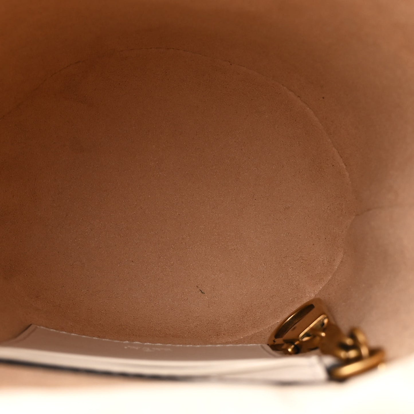 Calfskin Matelasse Mini GG Marmont 2.0 Bucket Bag White