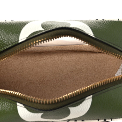 Louis Vuitton Monogram Giant Beach Pouch Kaki 4 of 12